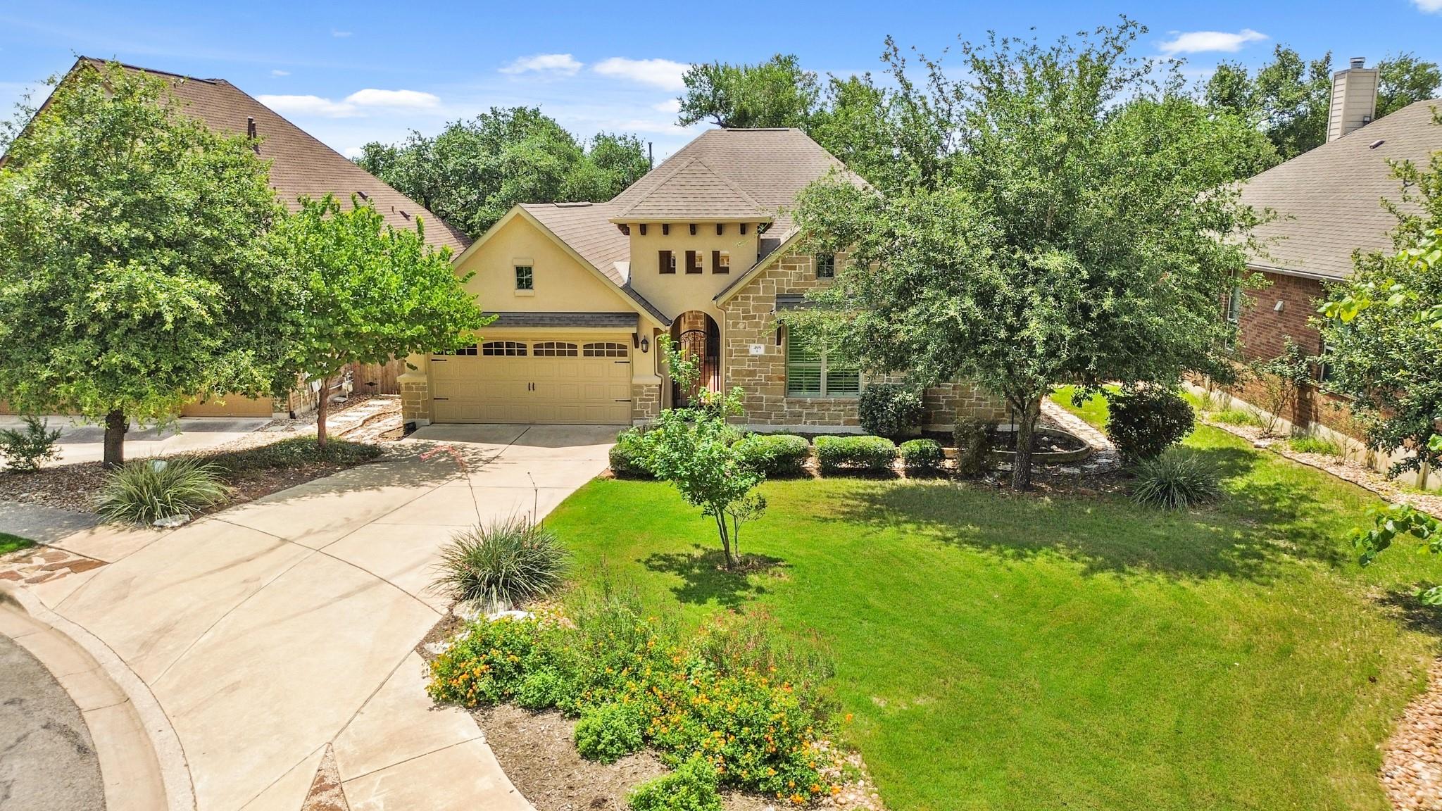 495 Catalina LN