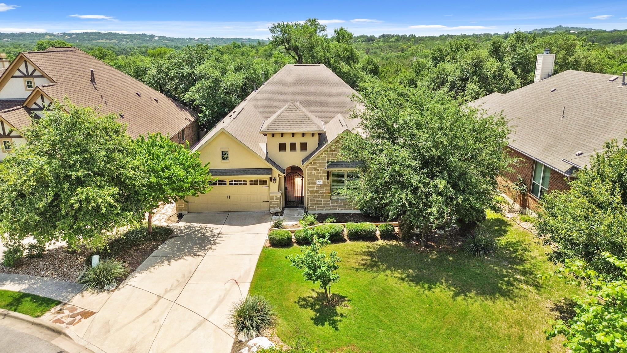 495 Catalina LN