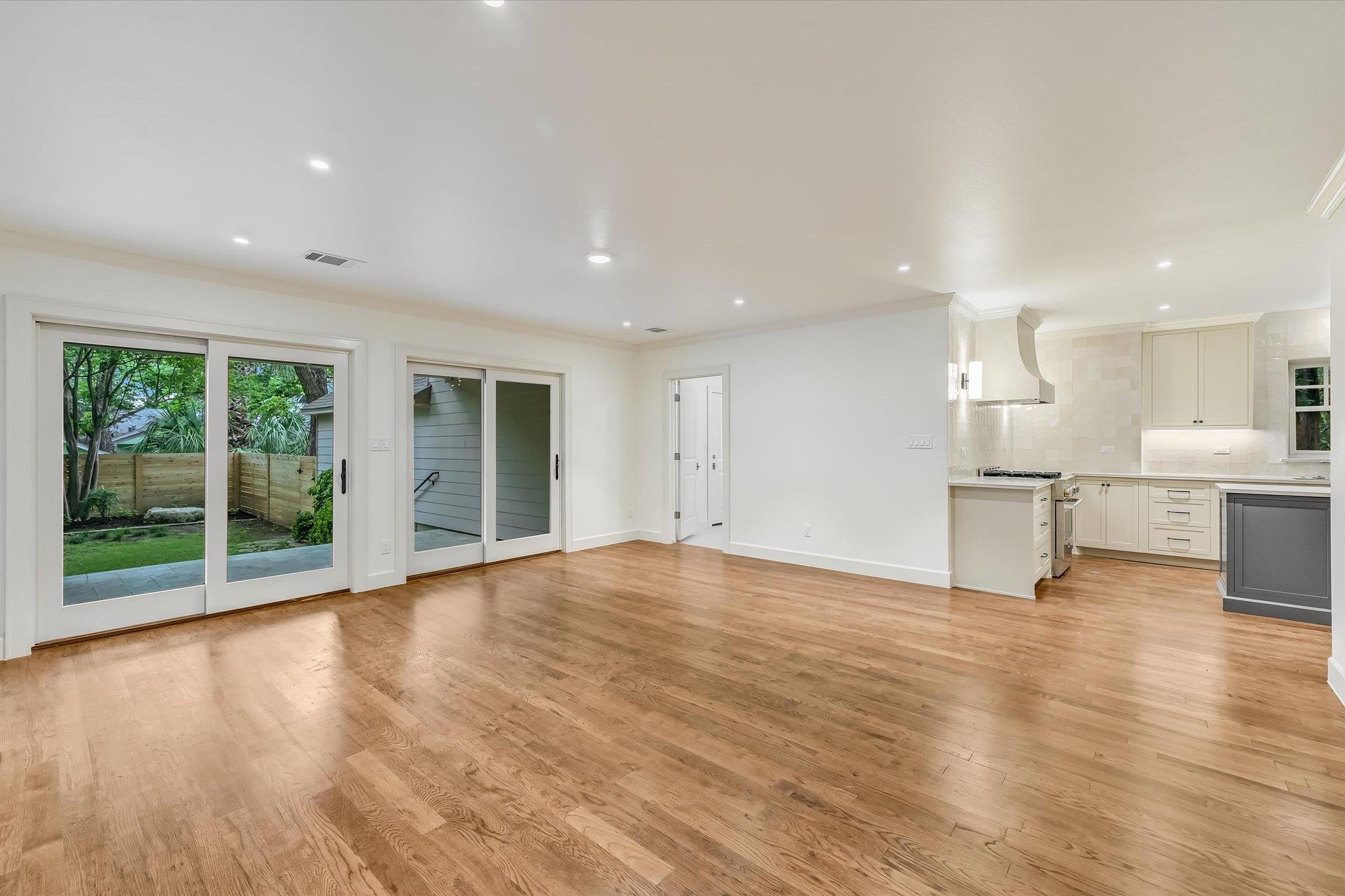 1704 Travis Heights BLVD