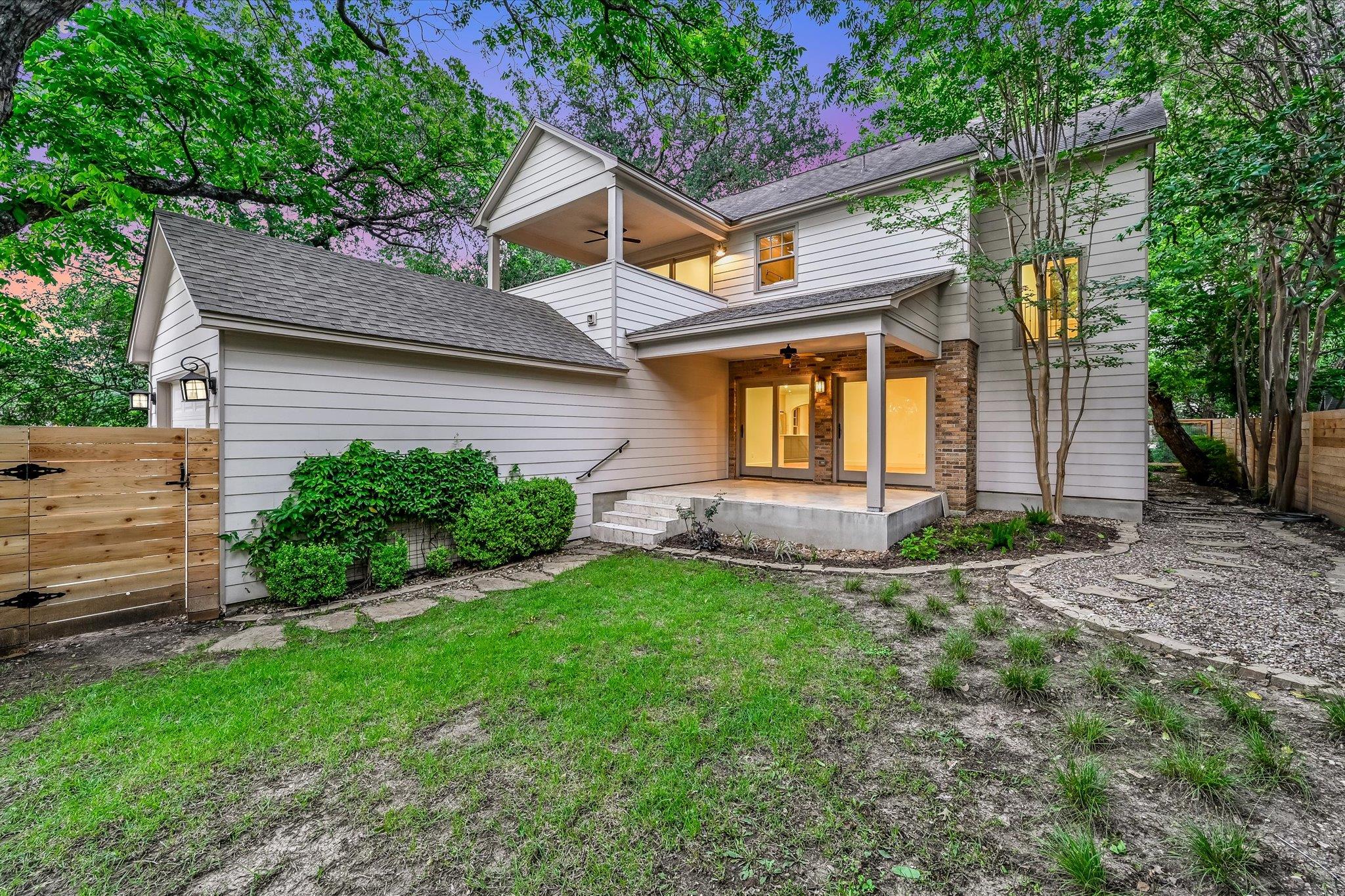 1704 Travis Heights BLVD