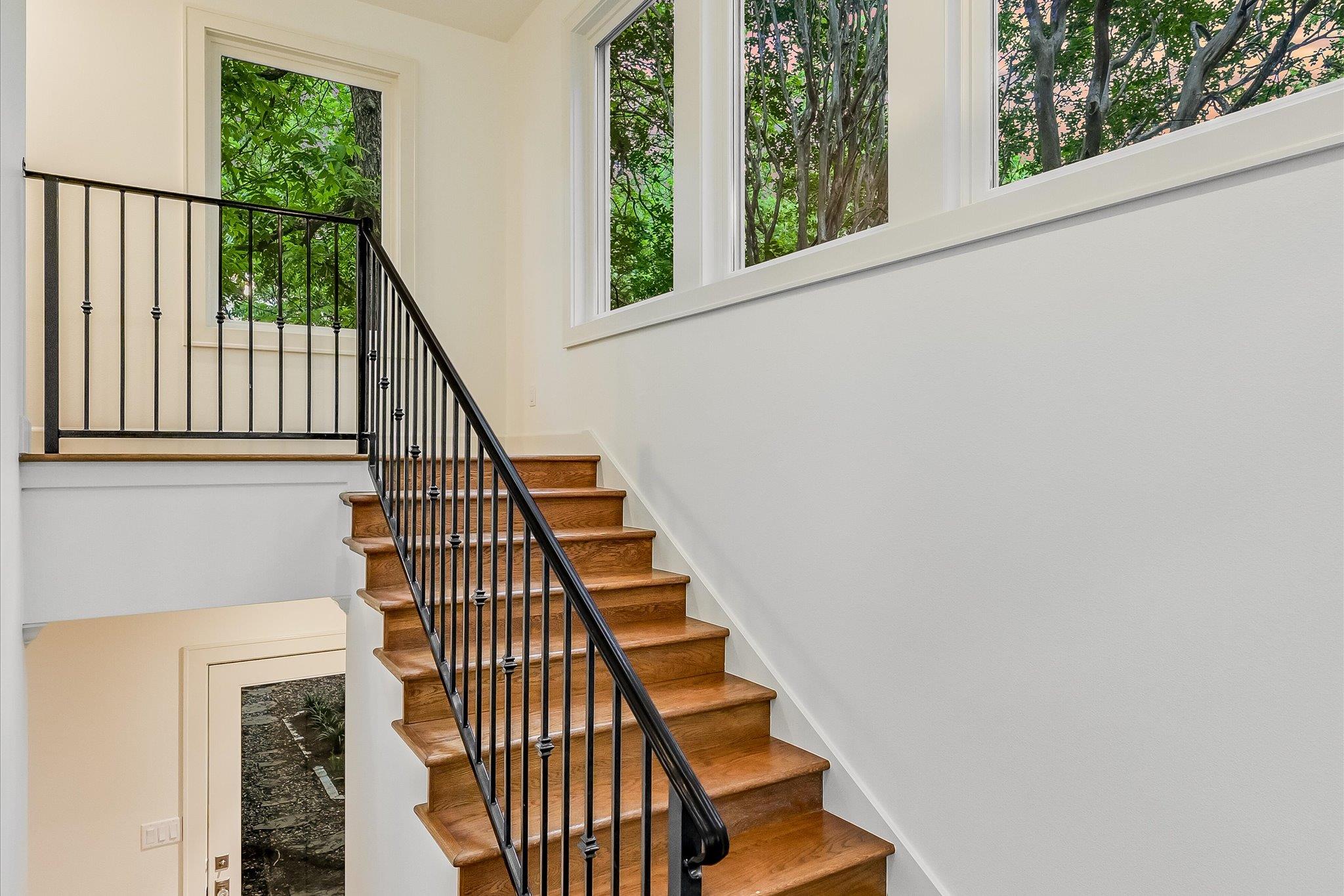 1704 Travis Heights BLVD