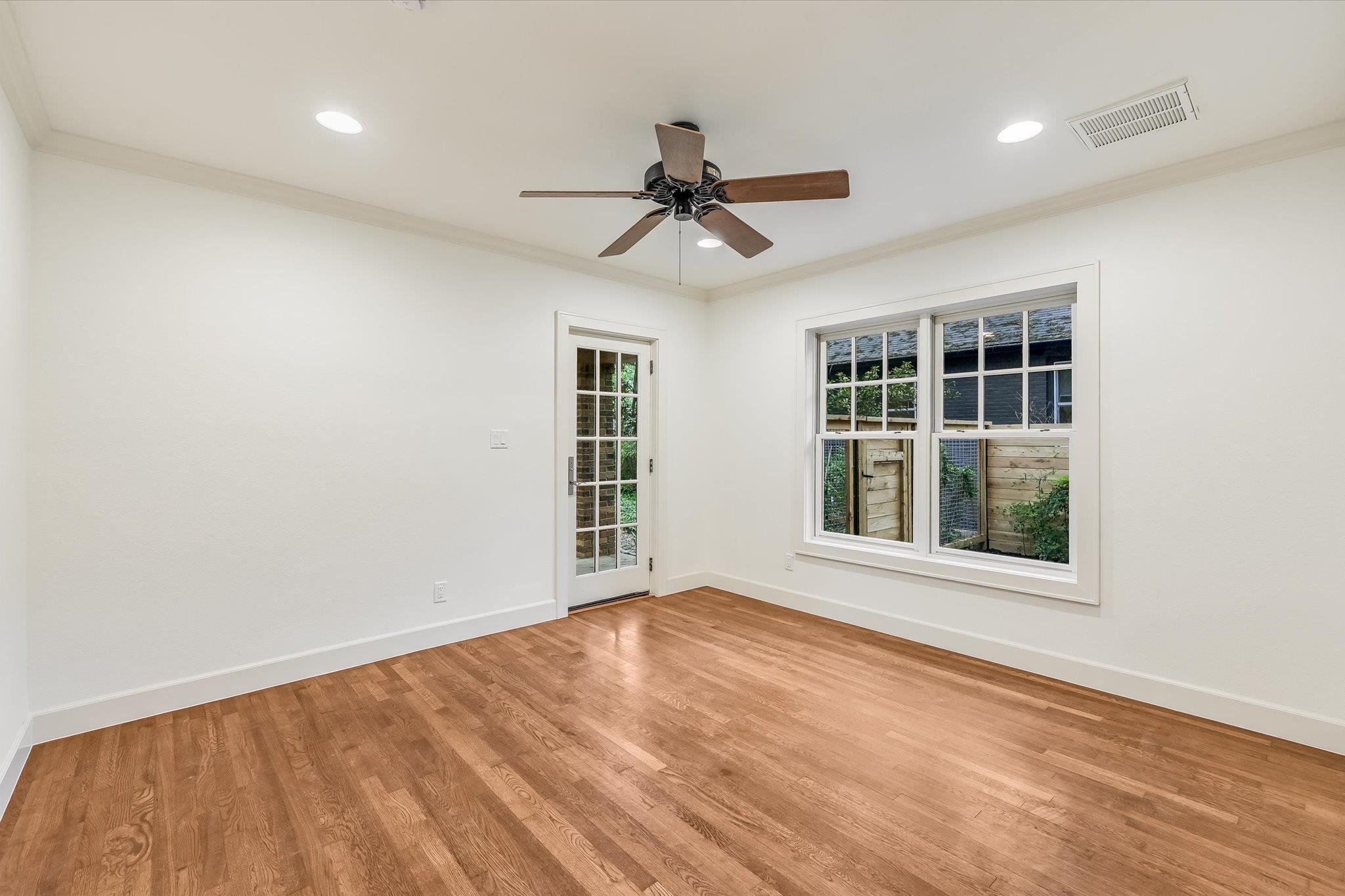 1704 Travis Heights BLVD