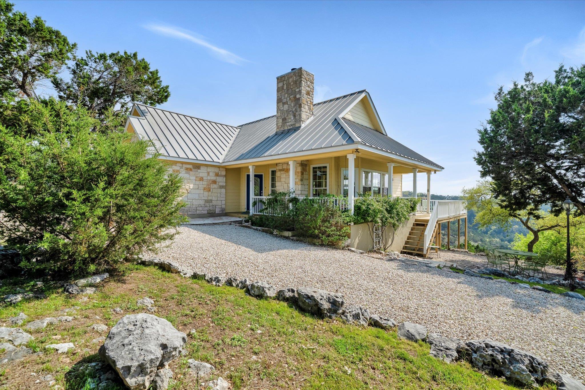 1320 SERENITY DR