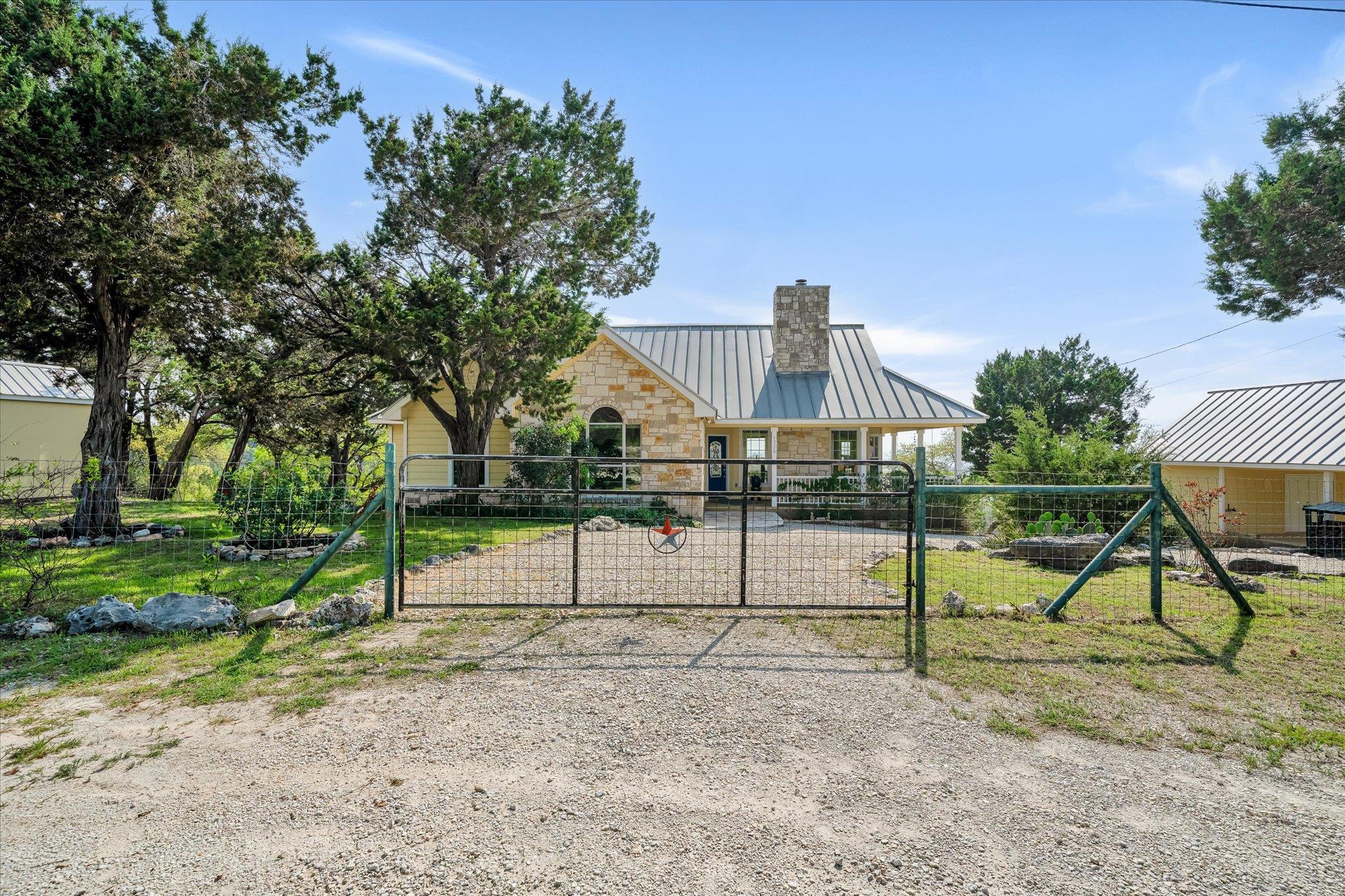 1320 SERENITY DR