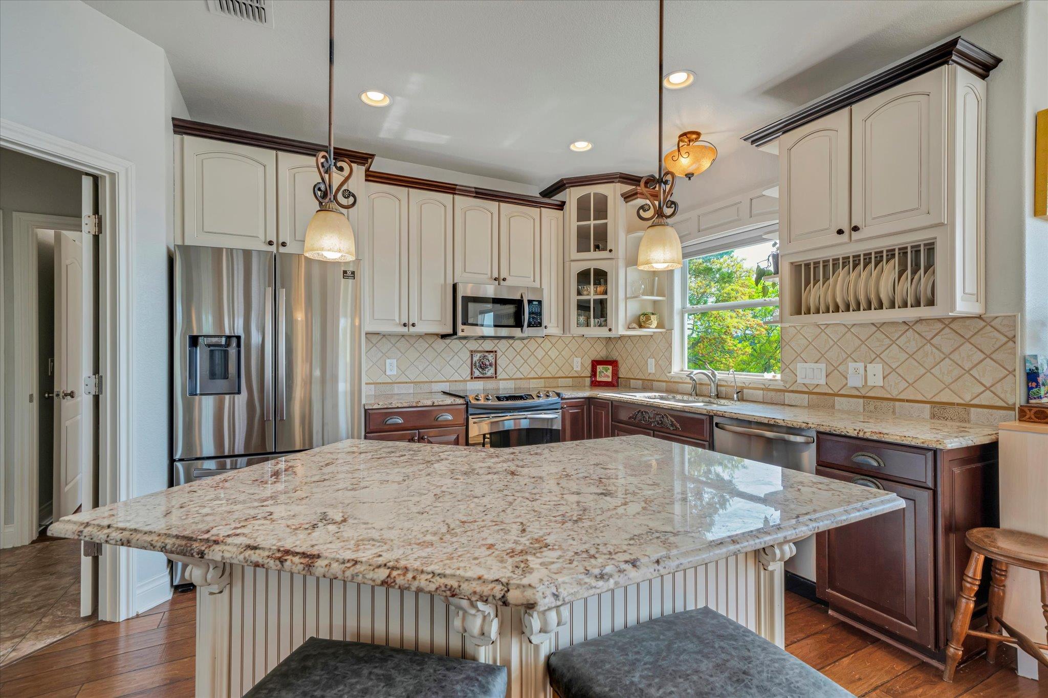1320 SERENITY DR