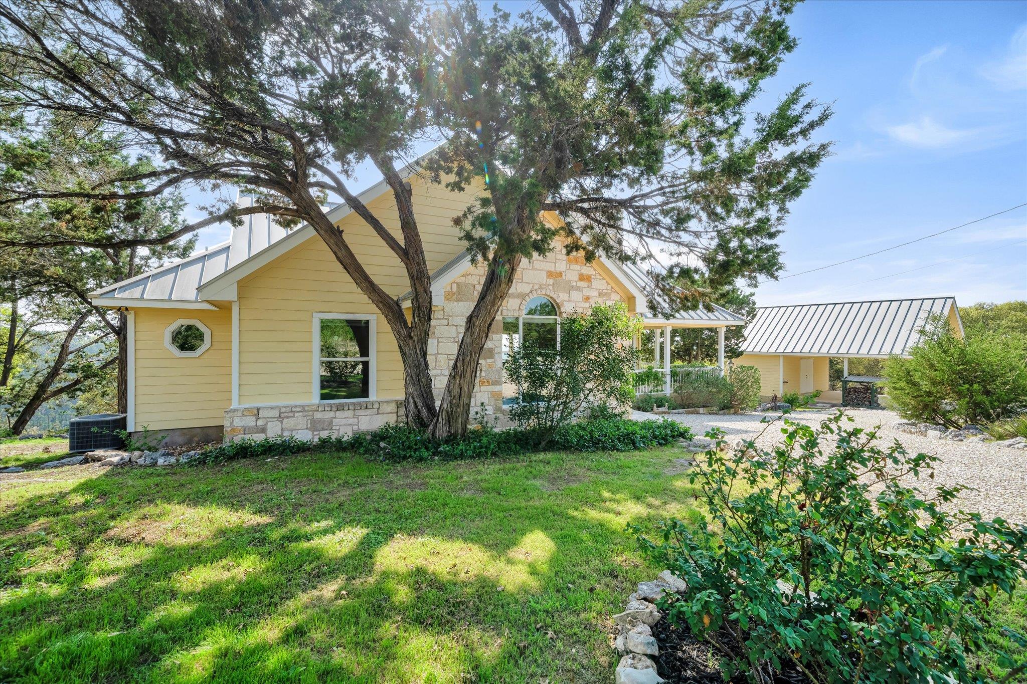 1320 SERENITY DR