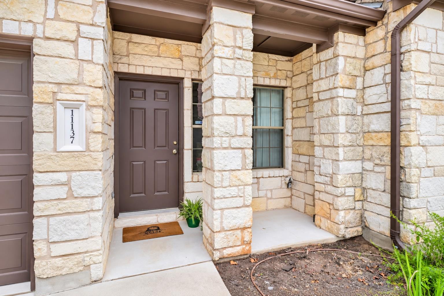 11137 Lost Maples TRL