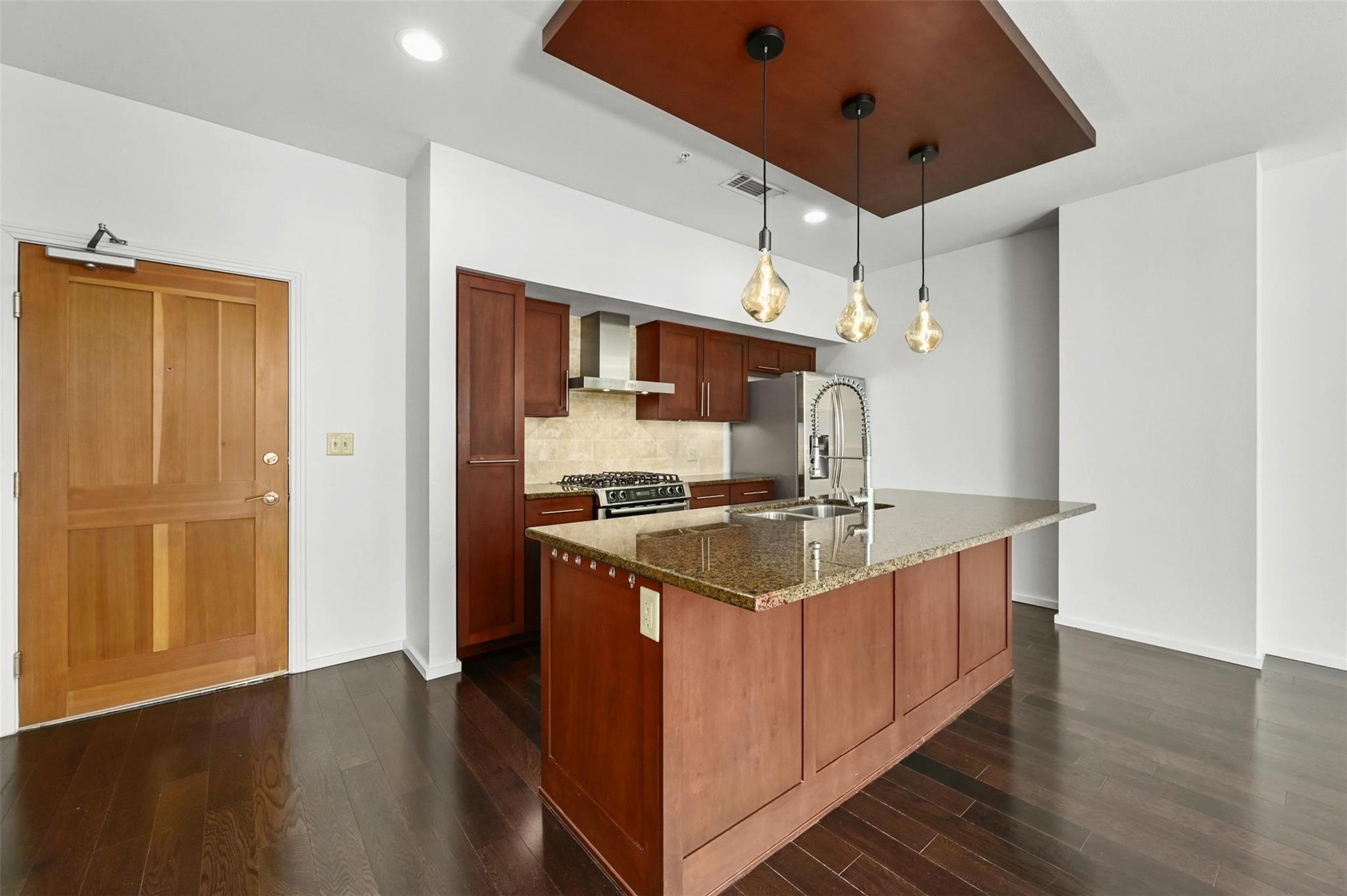 1600 Barton Springs RD # 5305