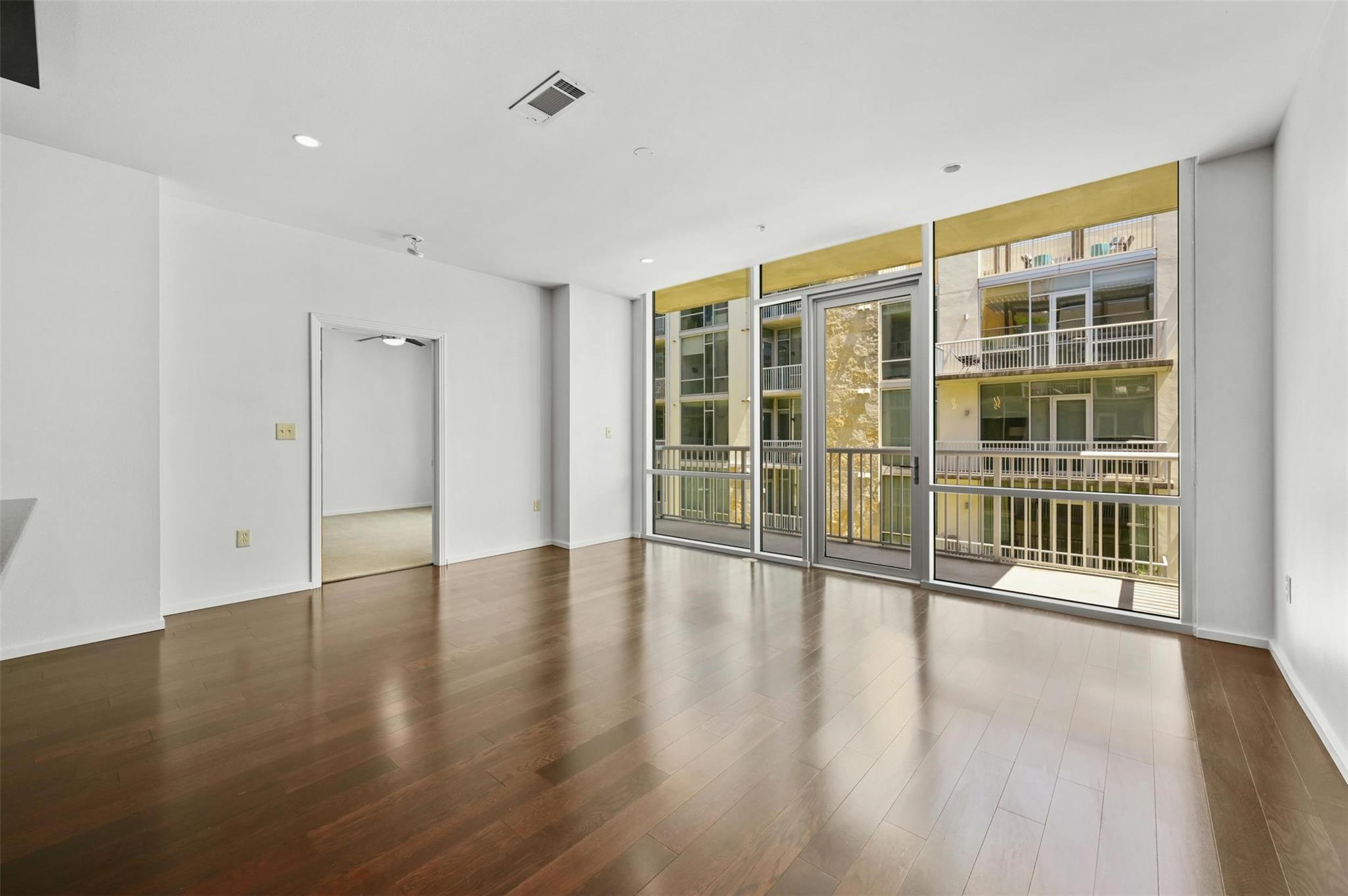 1600 Barton Springs RD # 5305