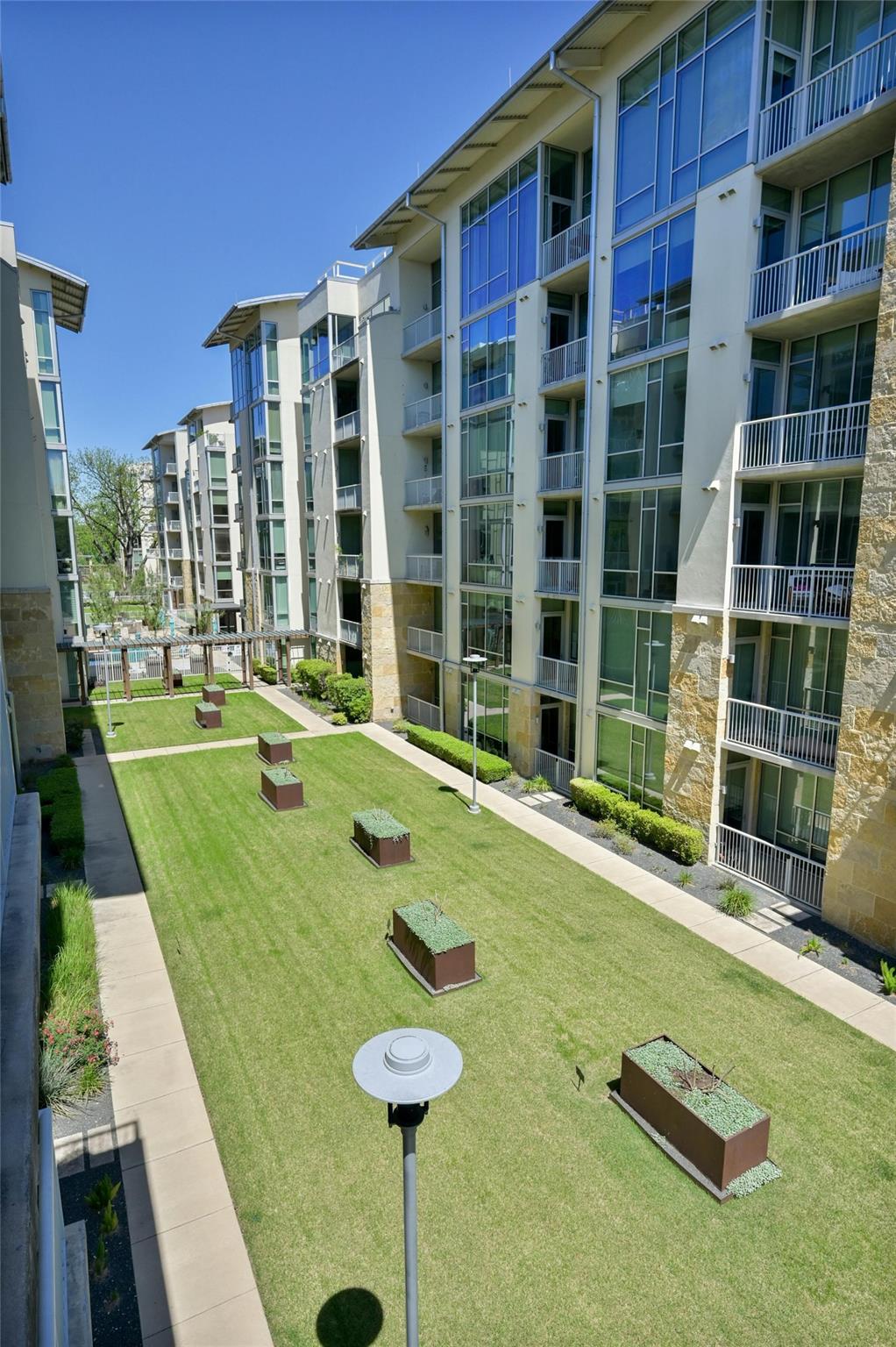 1600 Barton Springs RD # 5305
