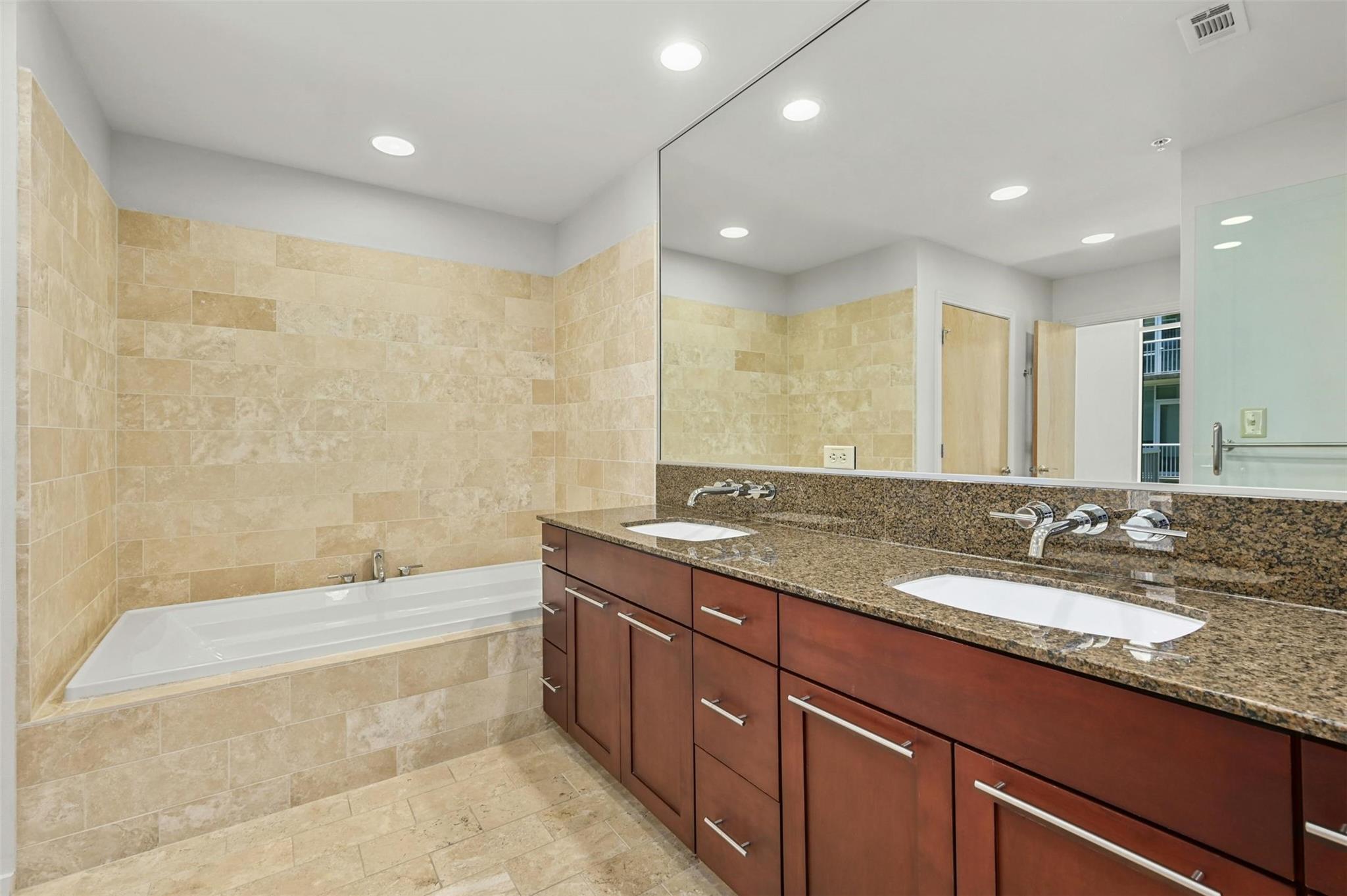 1600 Barton Springs RD # 5305