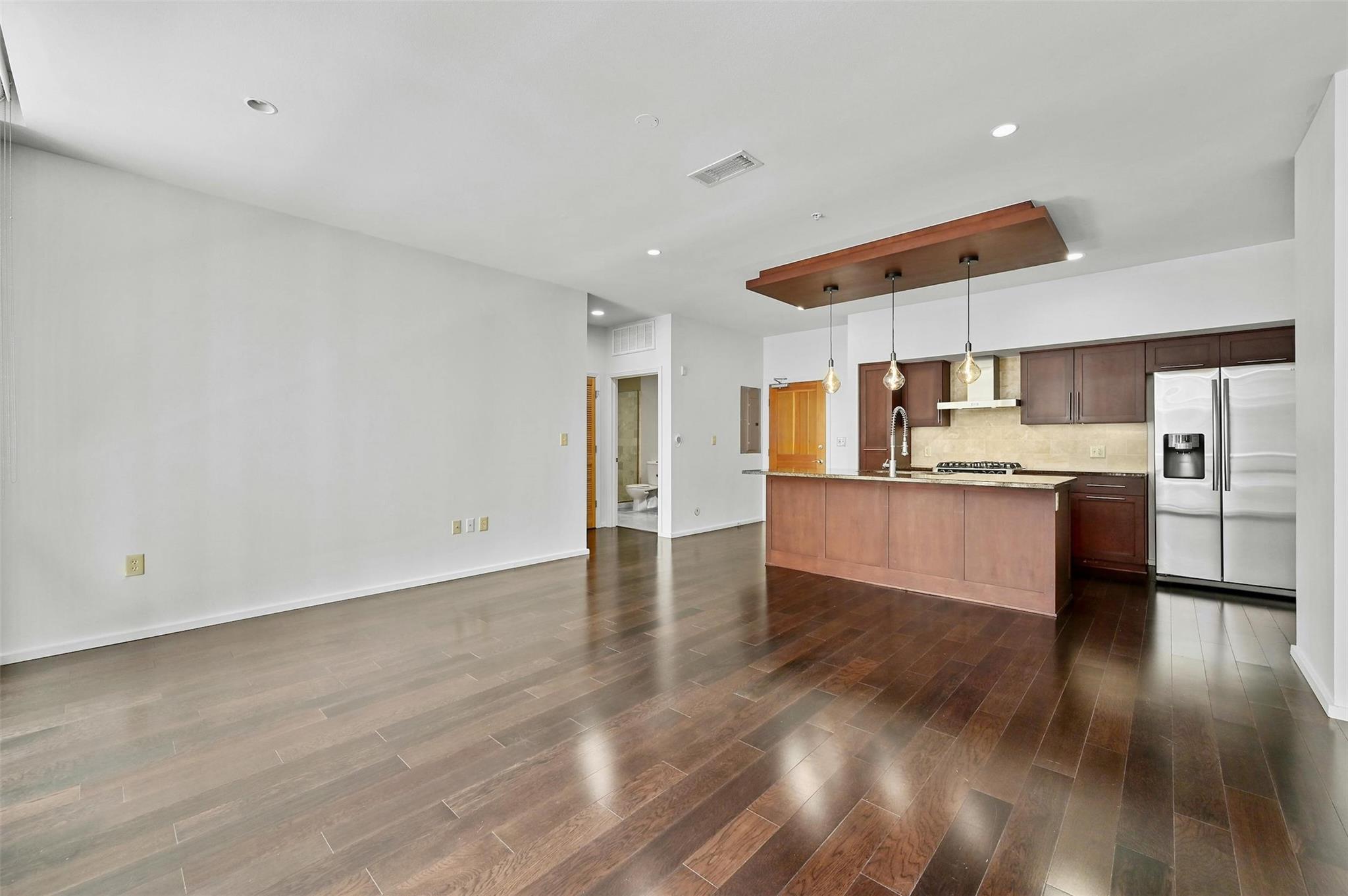 1600 Barton Springs RD # 5305
