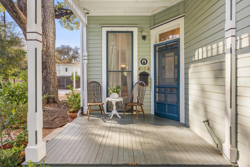 4104 Avenue F Ave