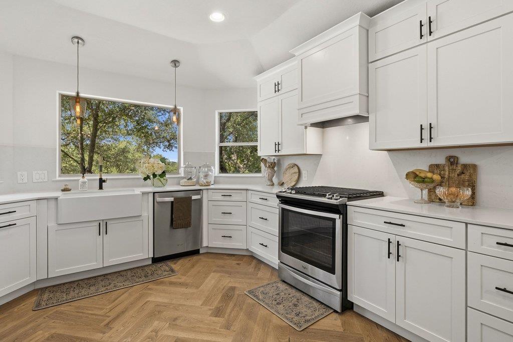 4253 Canyon Glen CIR