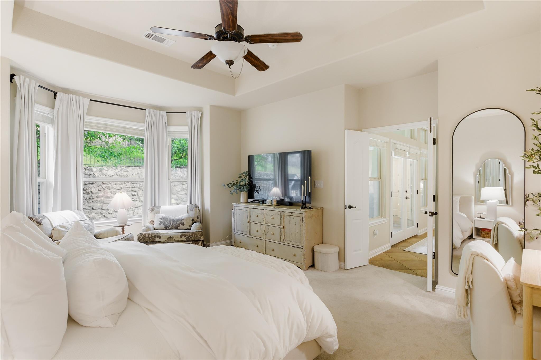 214 Bellagio DR