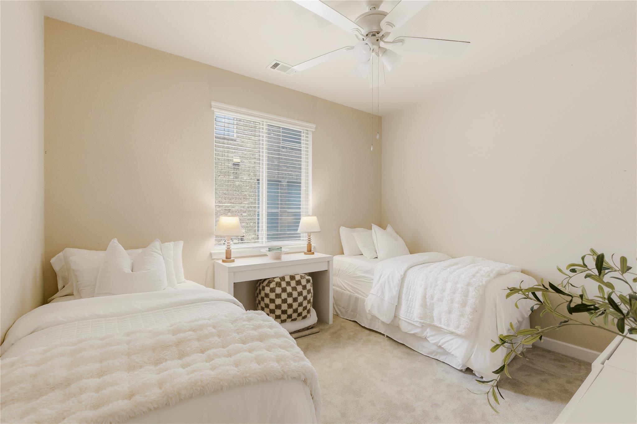 214 Bellagio DR