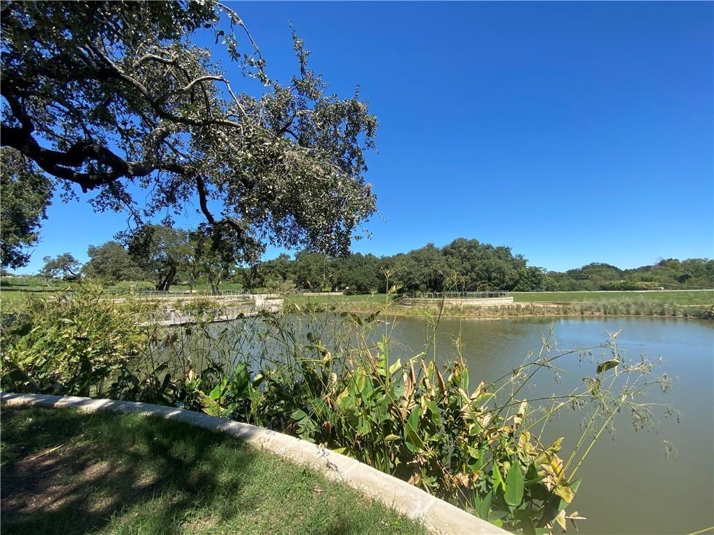 3905 Vantage DR