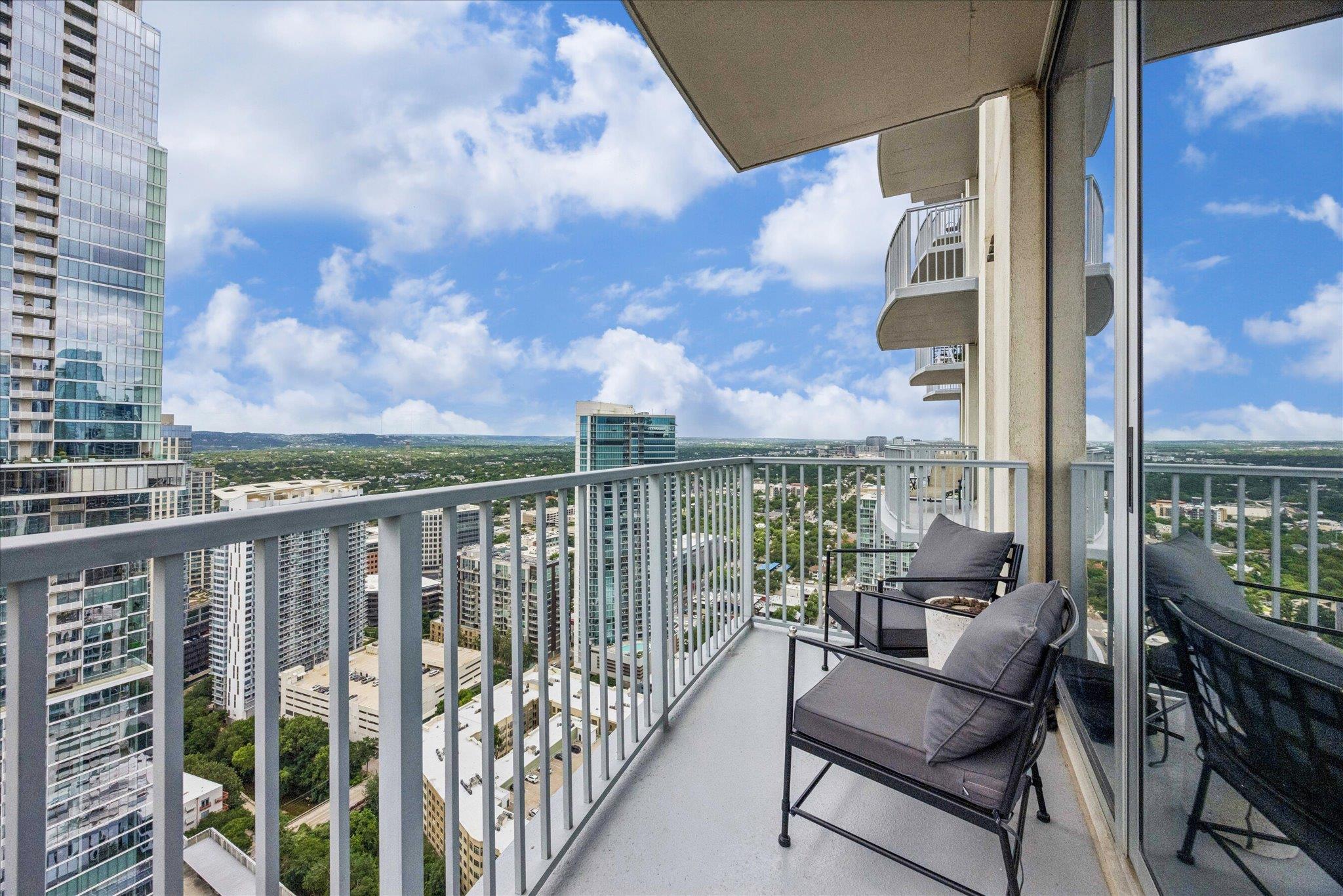 360 Nueces ST # 3702