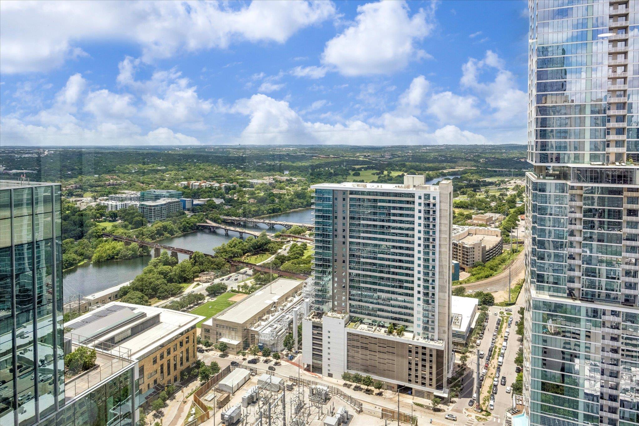 360 Nueces ST # 3702