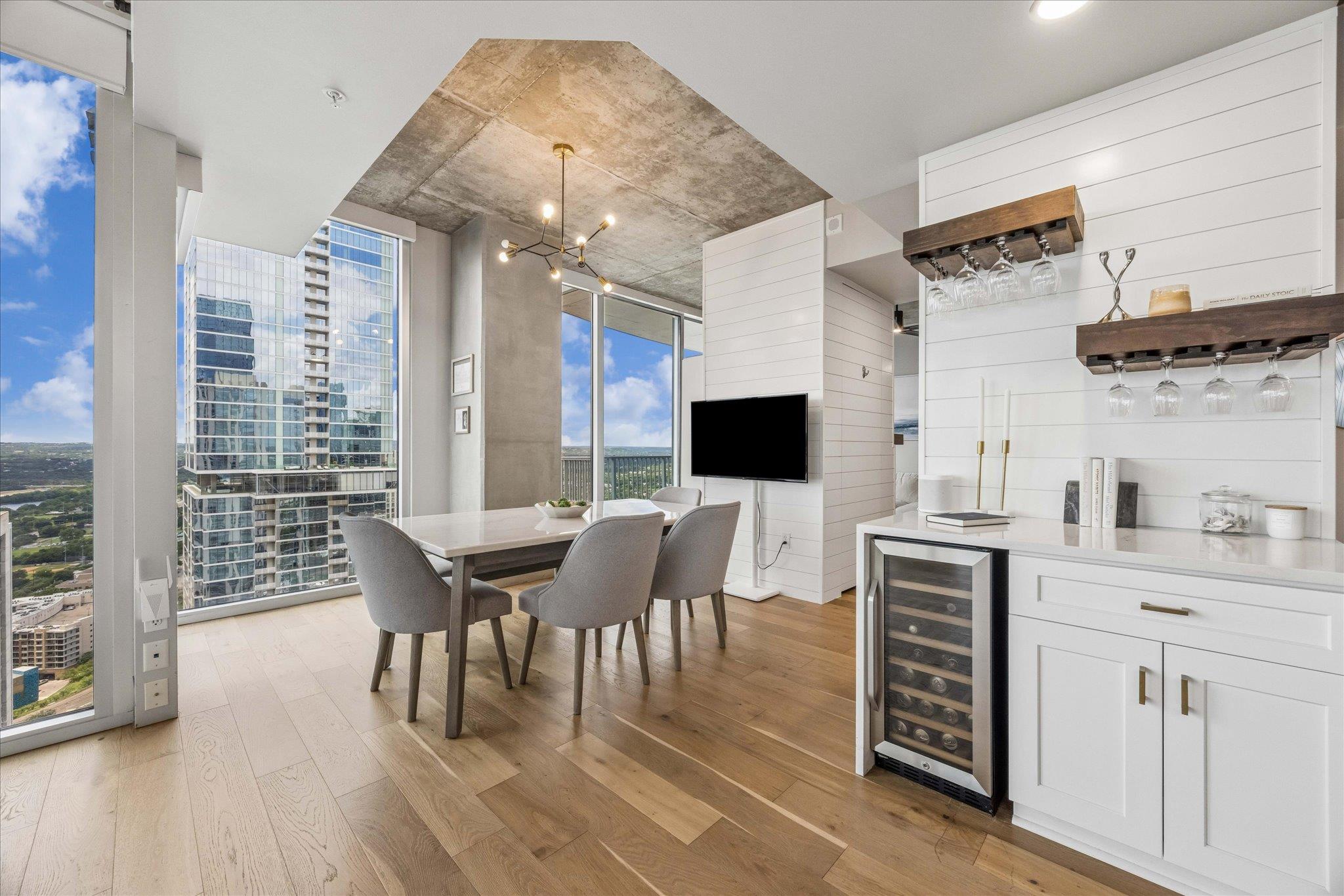 360 Nueces ST # 3702