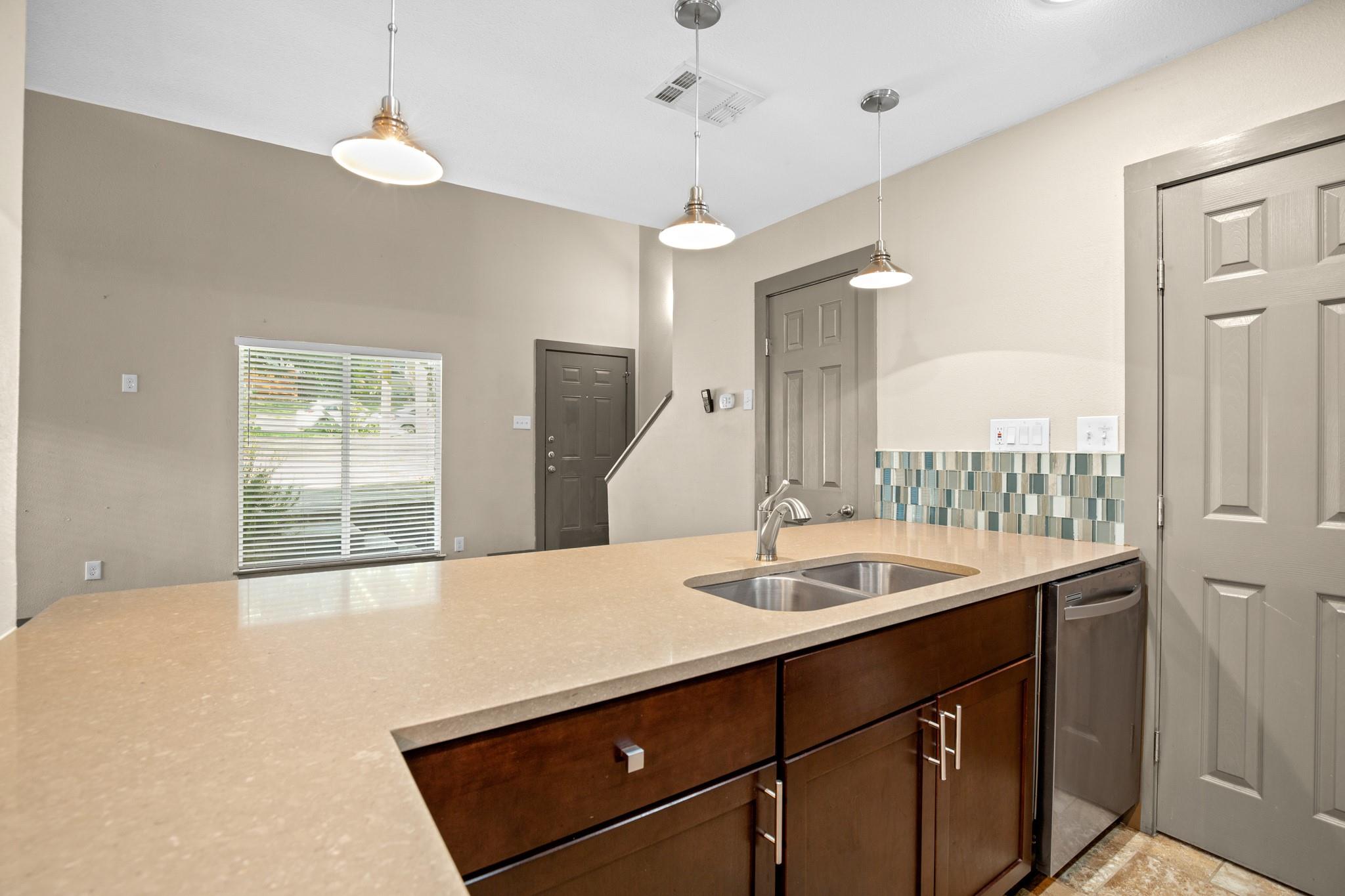 1506 Rockdale CIR # A