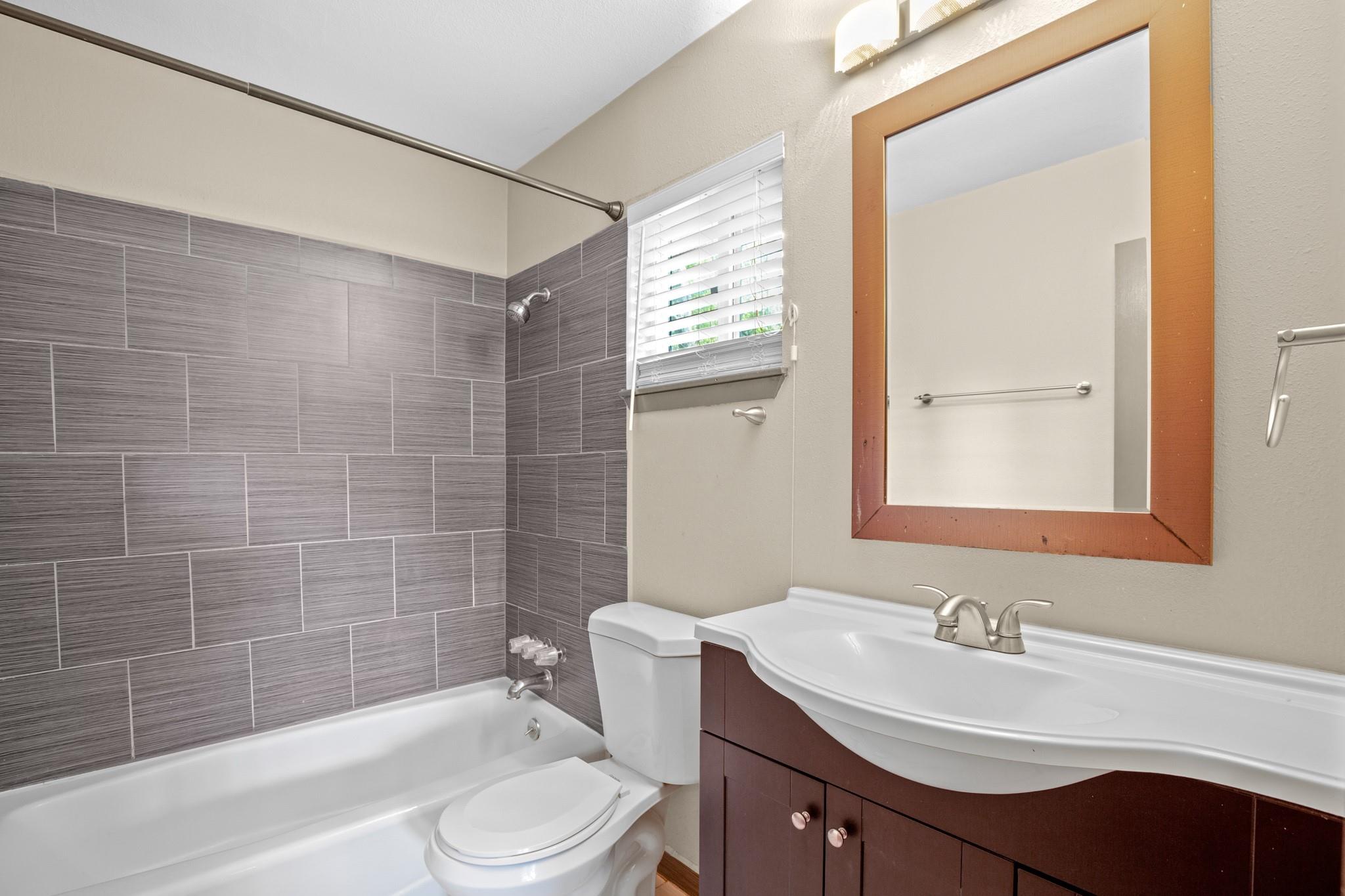 1506 Rockdale CIR # A