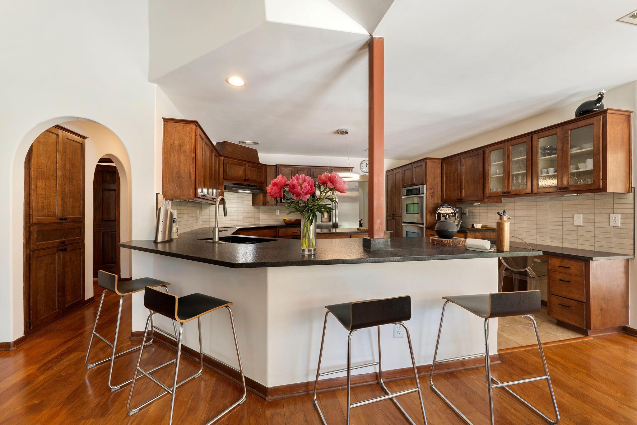 105 N Laurelwood DR