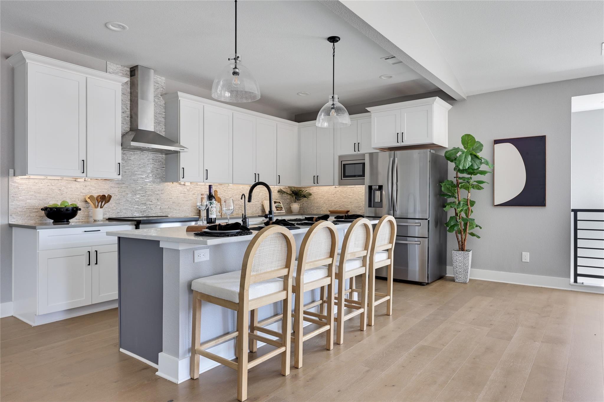20800 Jones CV