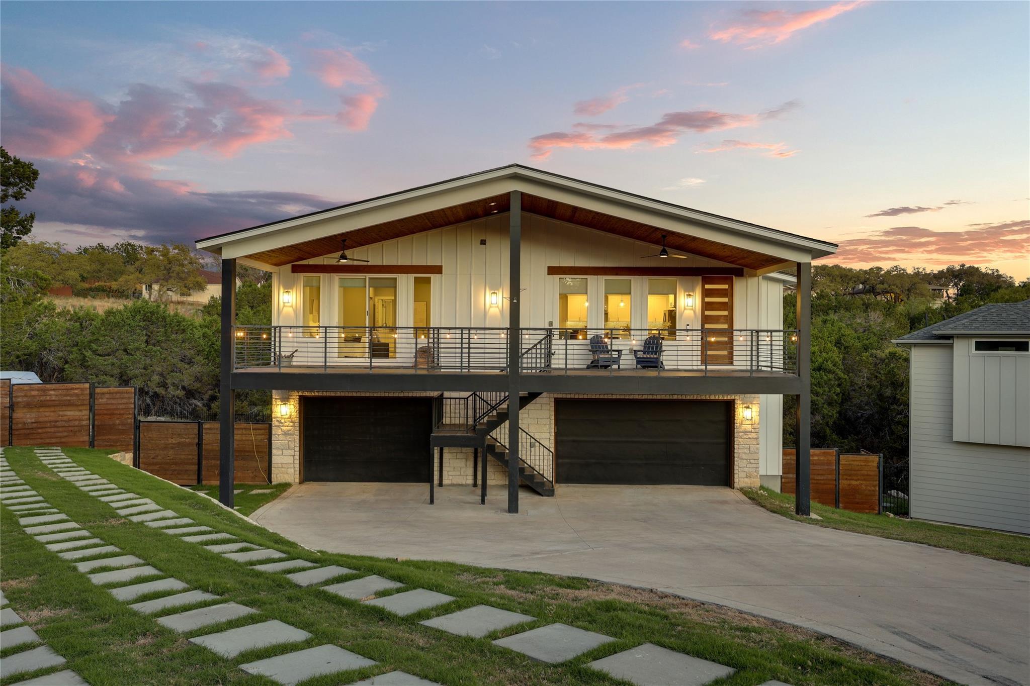 20800 Jones CV
