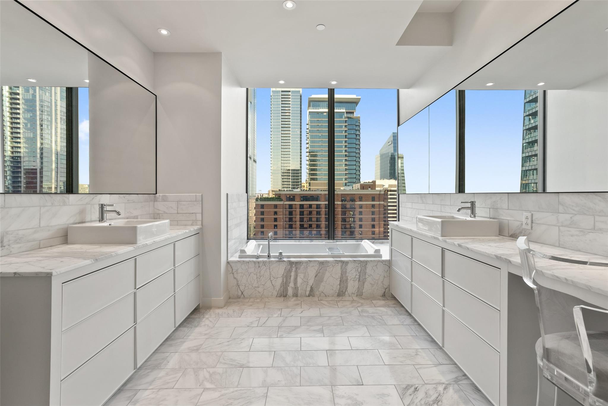 210 Lavaca ST # 2505