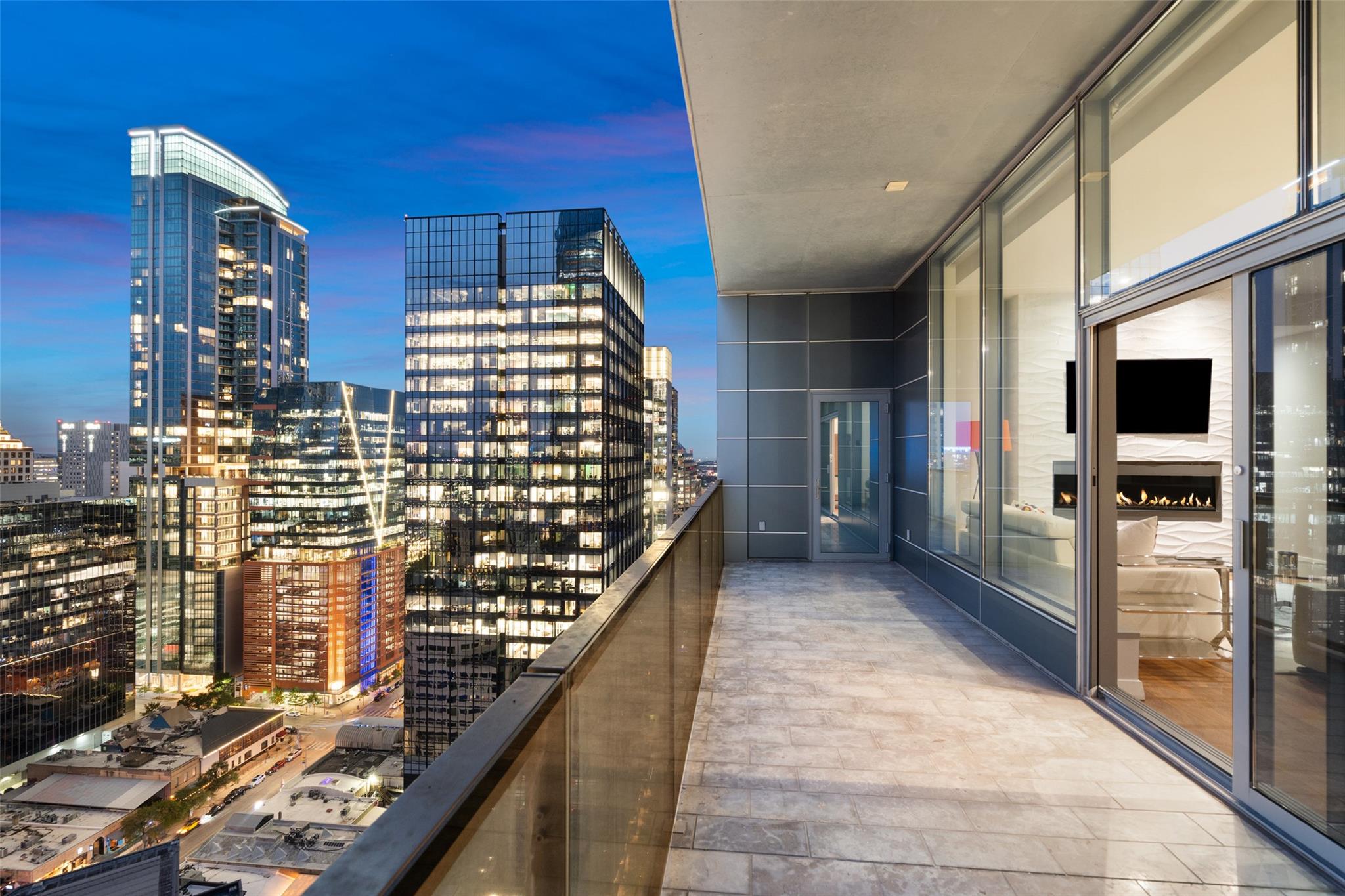 210 Lavaca ST # 2505