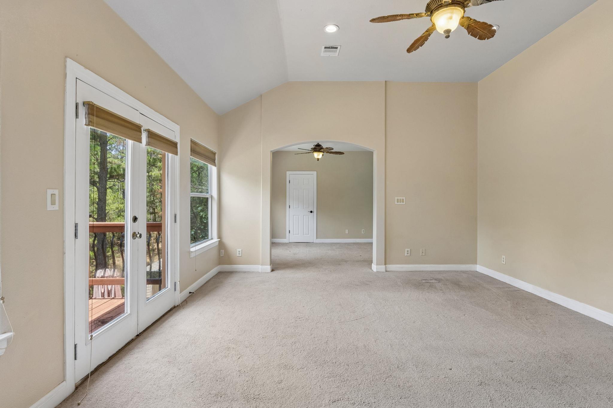 138 Papawai DR