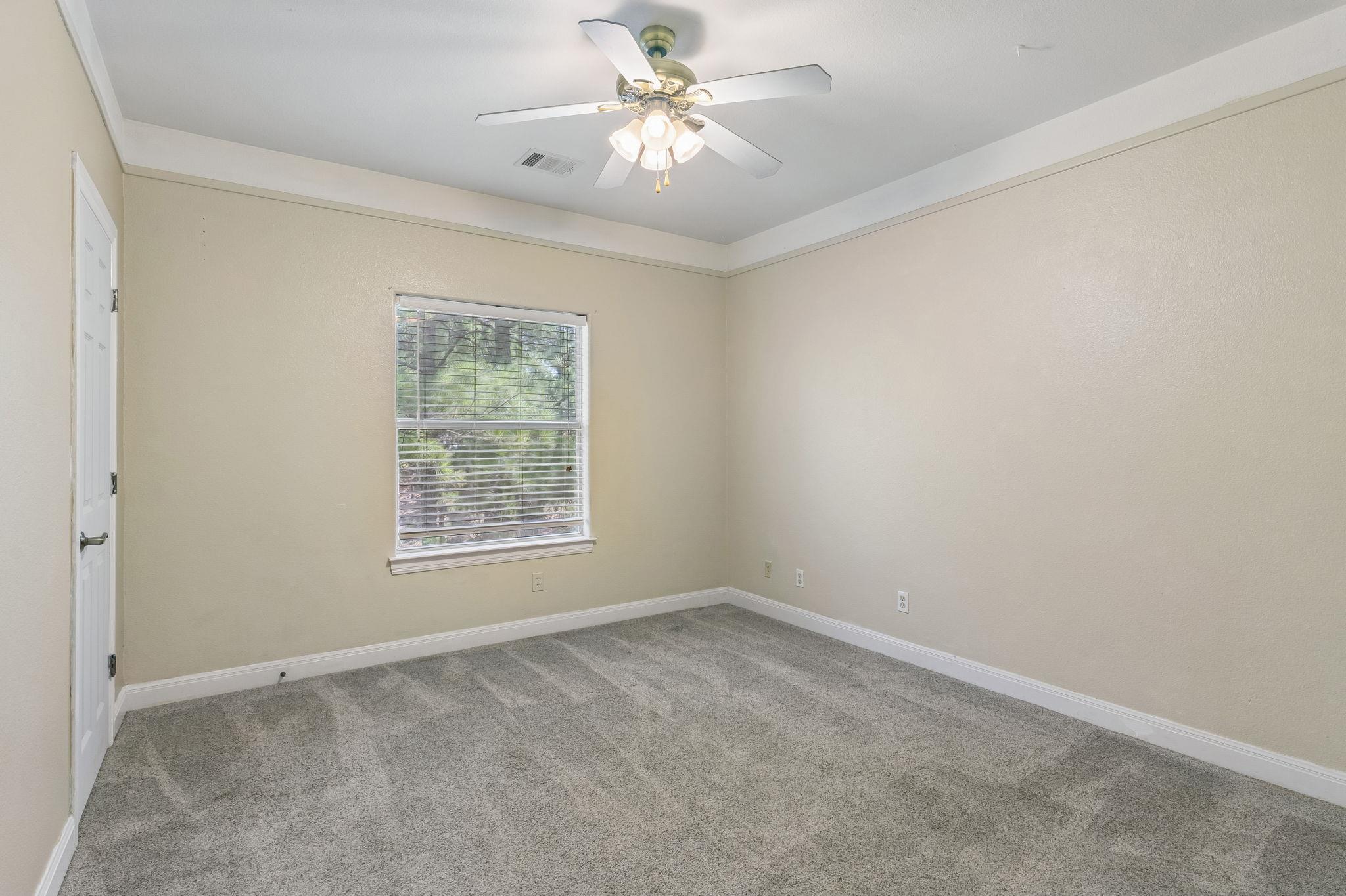 138 Papawai DR