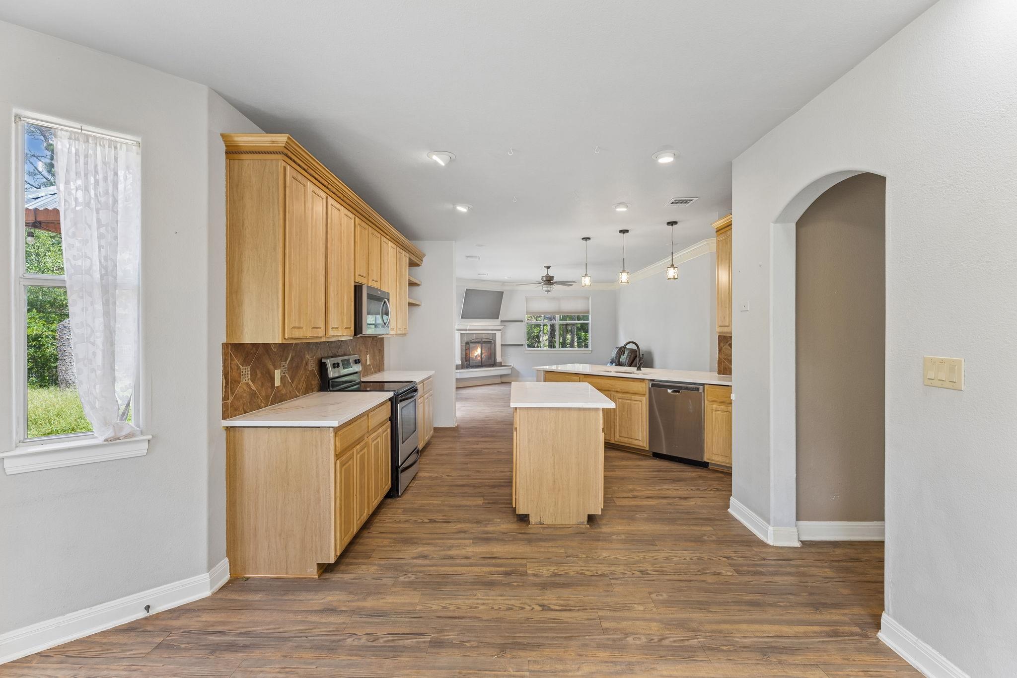 138 Papawai DR