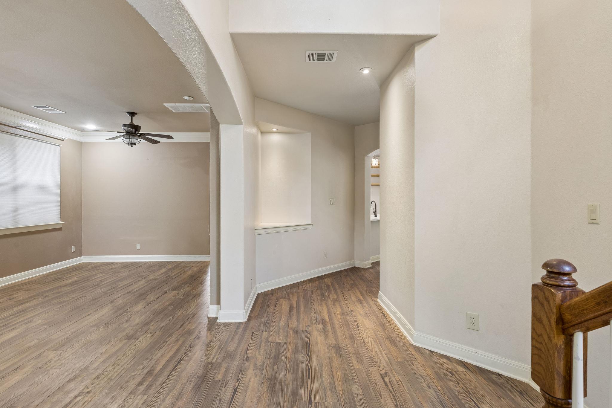 138 Papawai DR