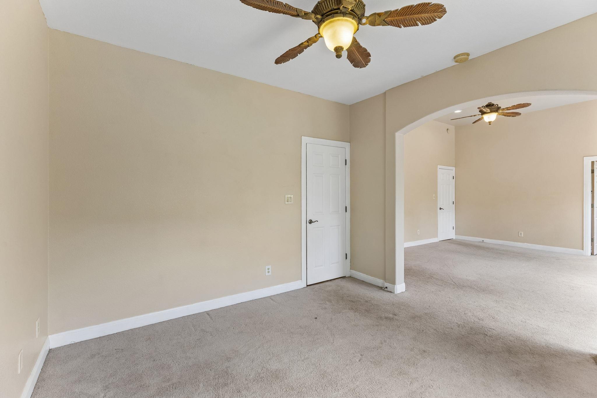 138 Papawai DR