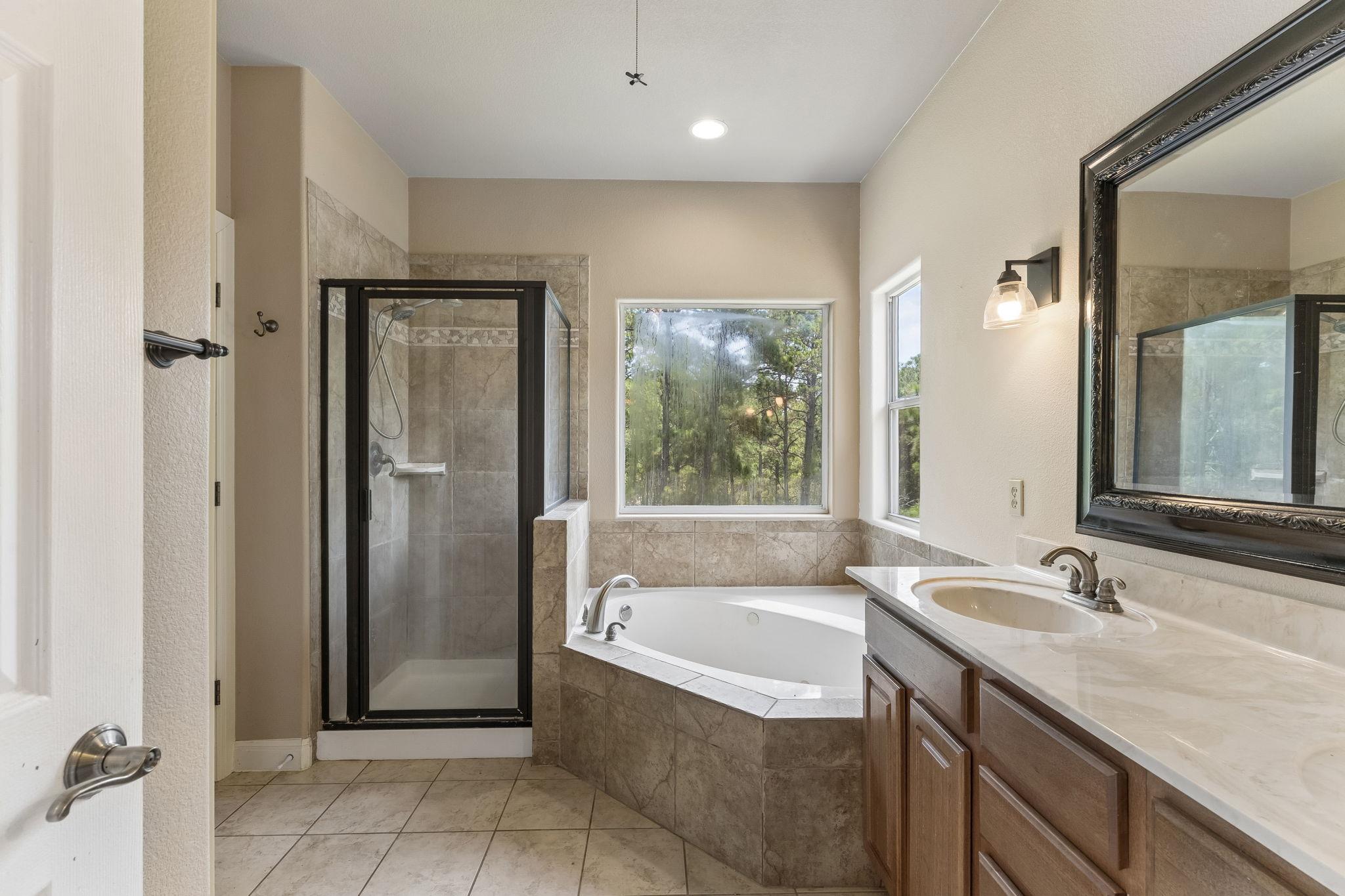 138 Papawai DR