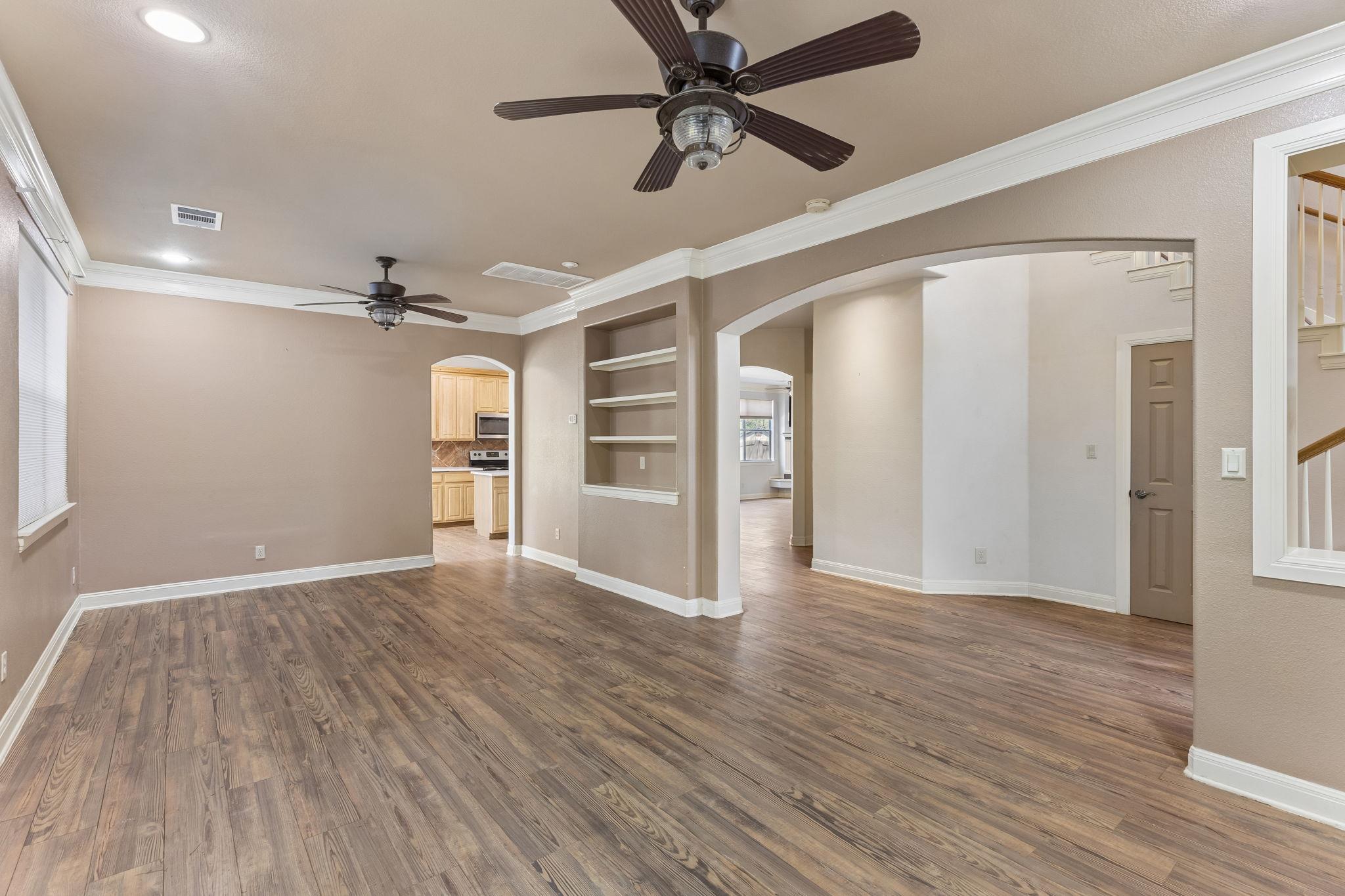 138 Papawai DR
