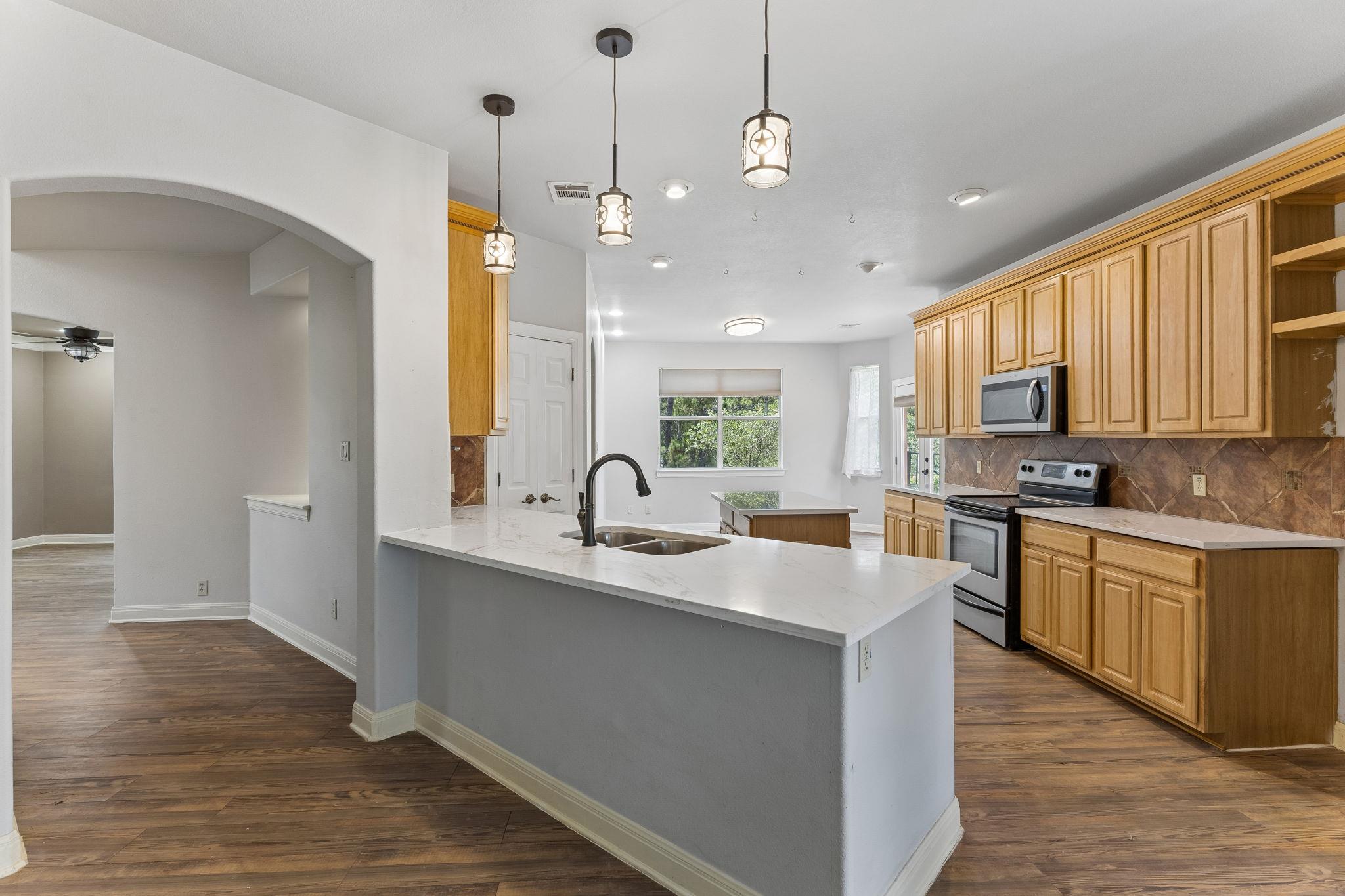 138 Papawai DR