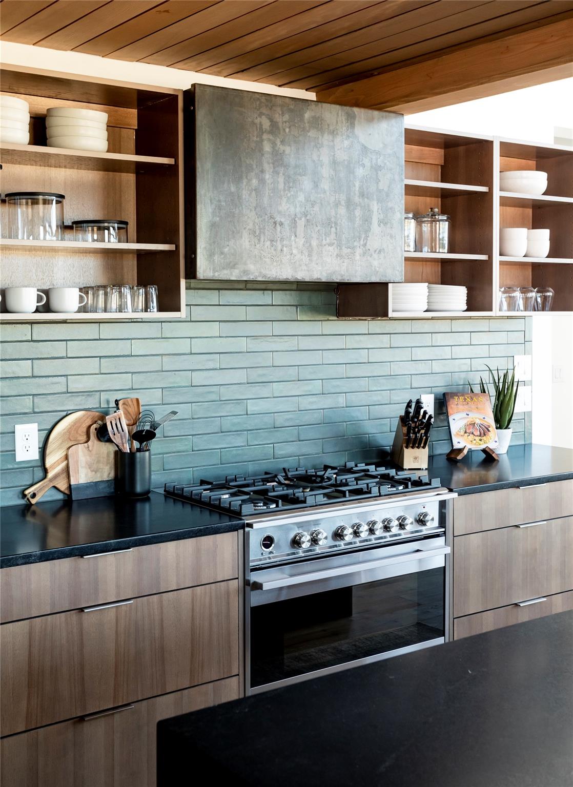 9361 W Us Highway 290 # 3