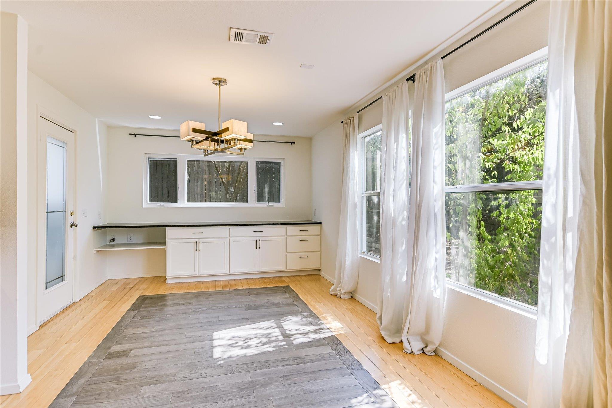 1193 Curve ST, Austin