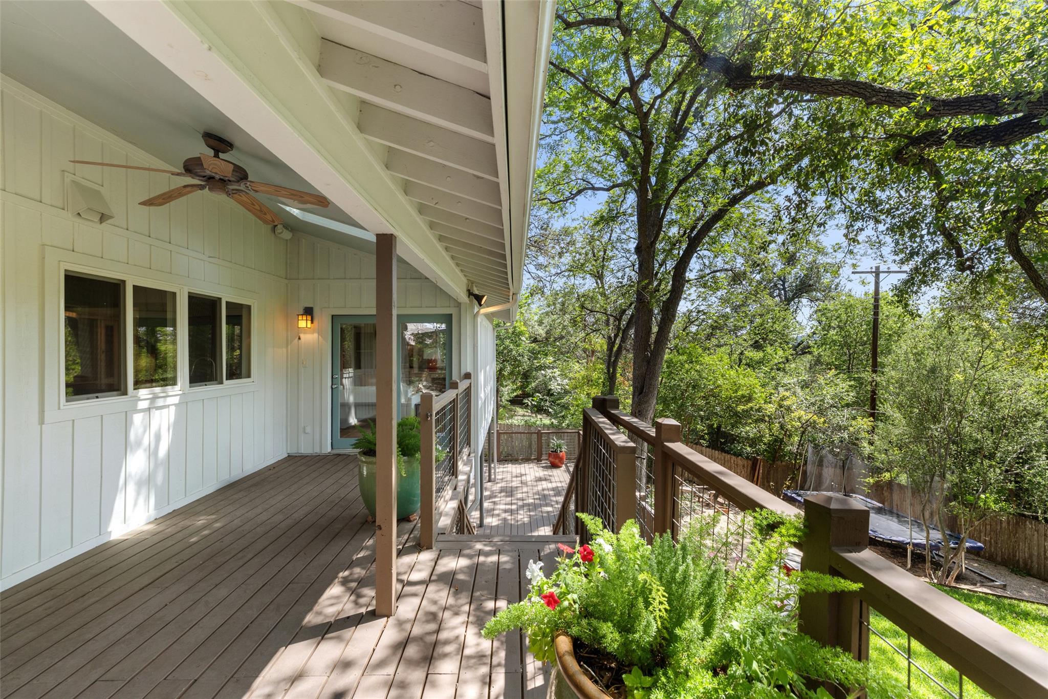 3608 Edgemont DR