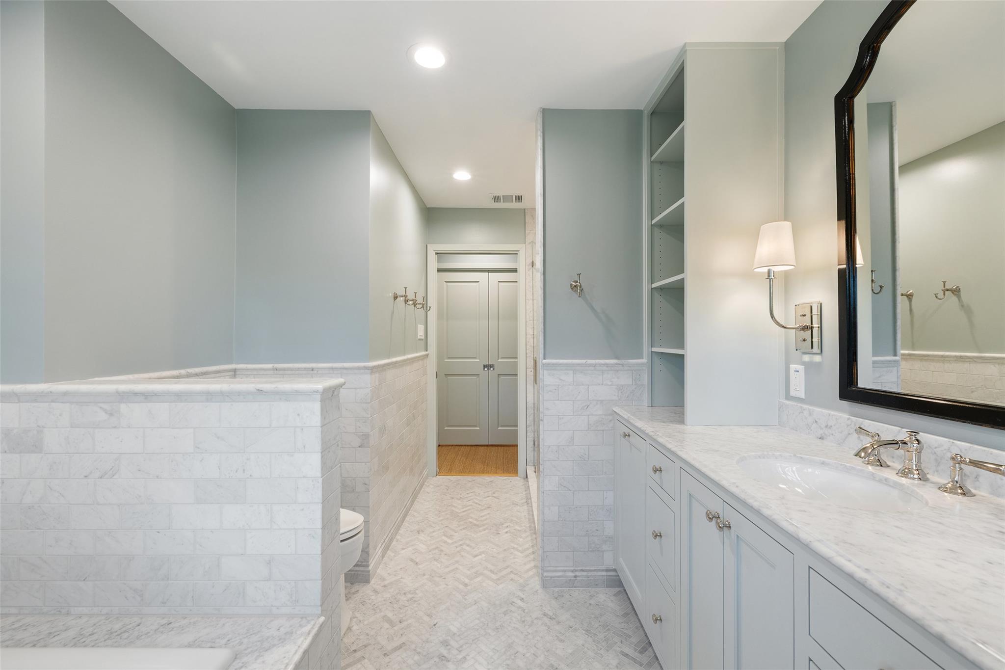 3608 Edgemont DR