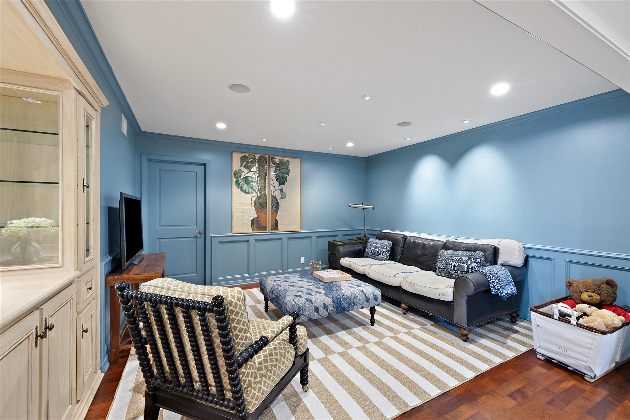 3608 Edgemont DR