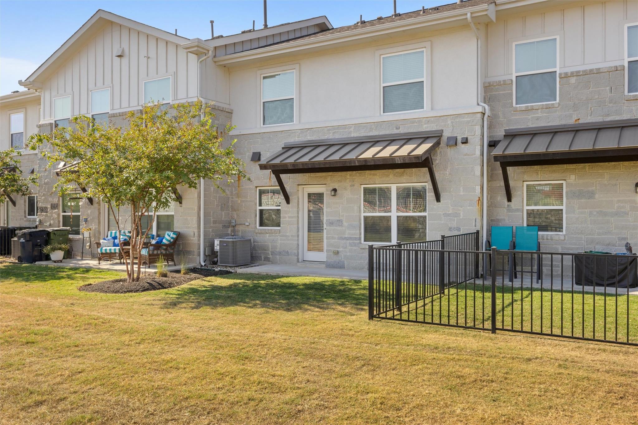 2056 Local Rebel LOOP