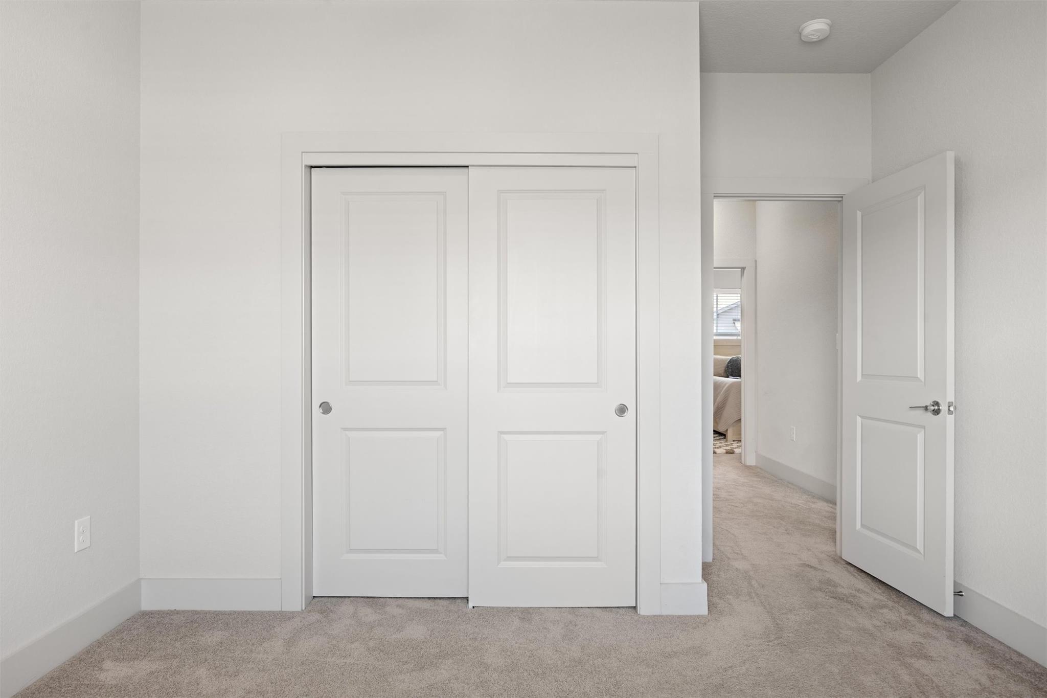 2056 Local Rebel LOOP