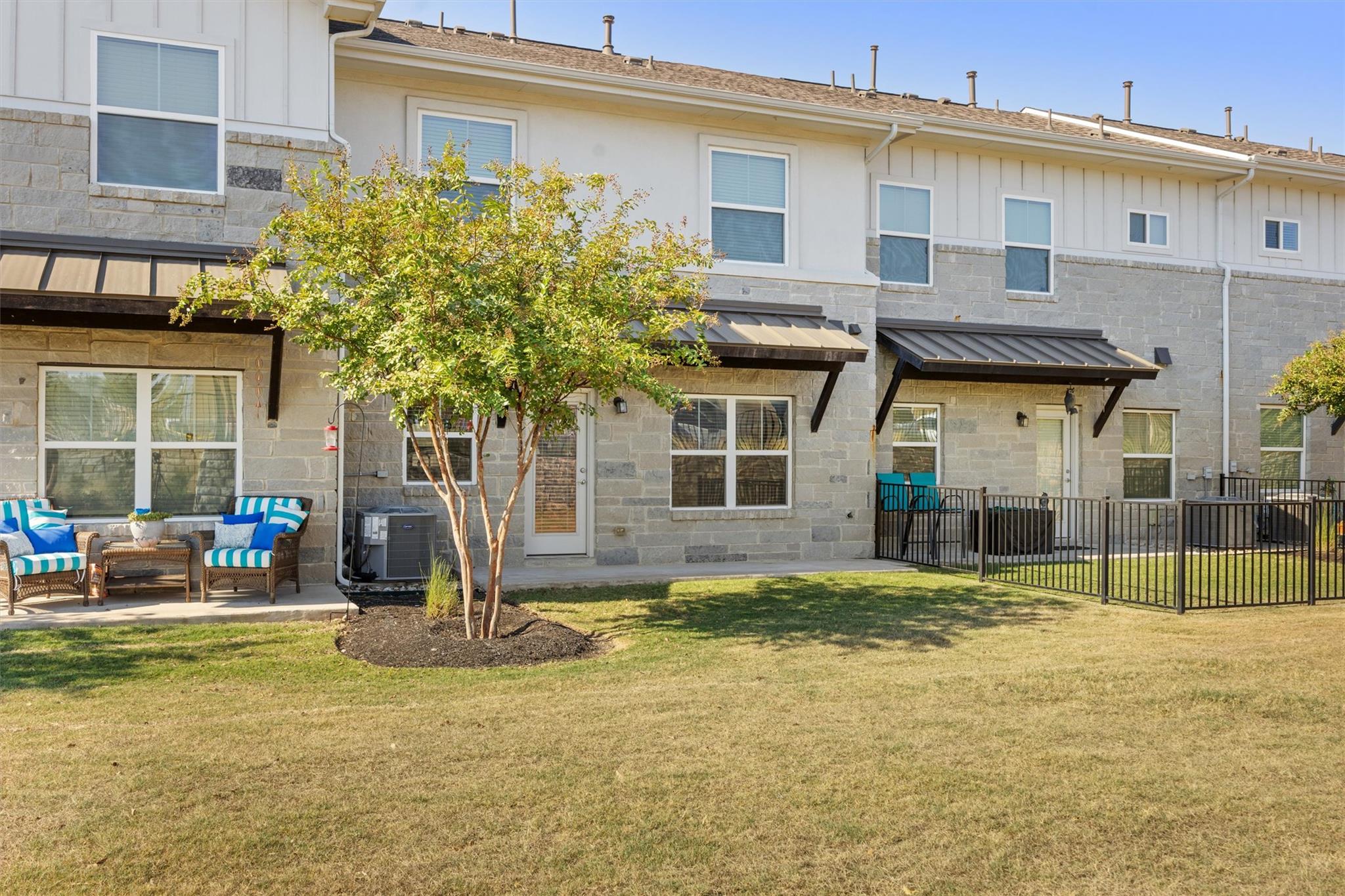 2056 Local Rebel LOOP