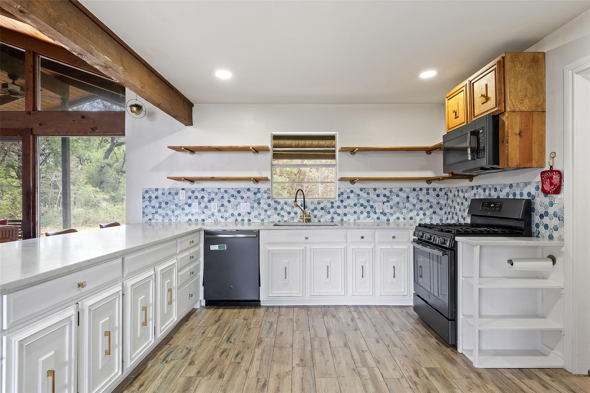 121 Merrywood LN