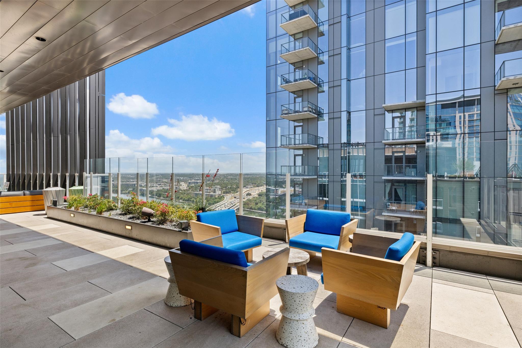 48 East Ave # 2405