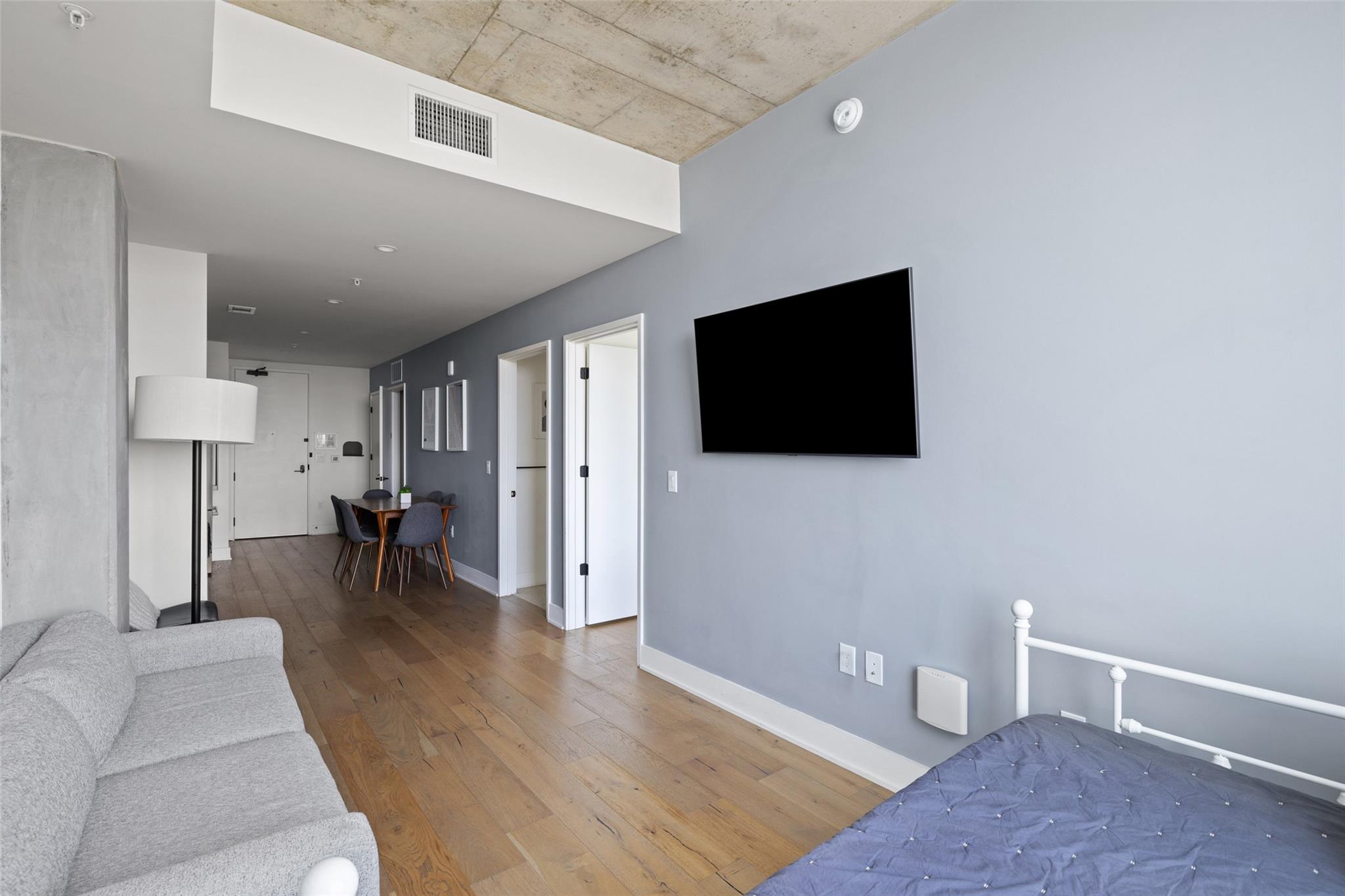 48 East Ave # 2405